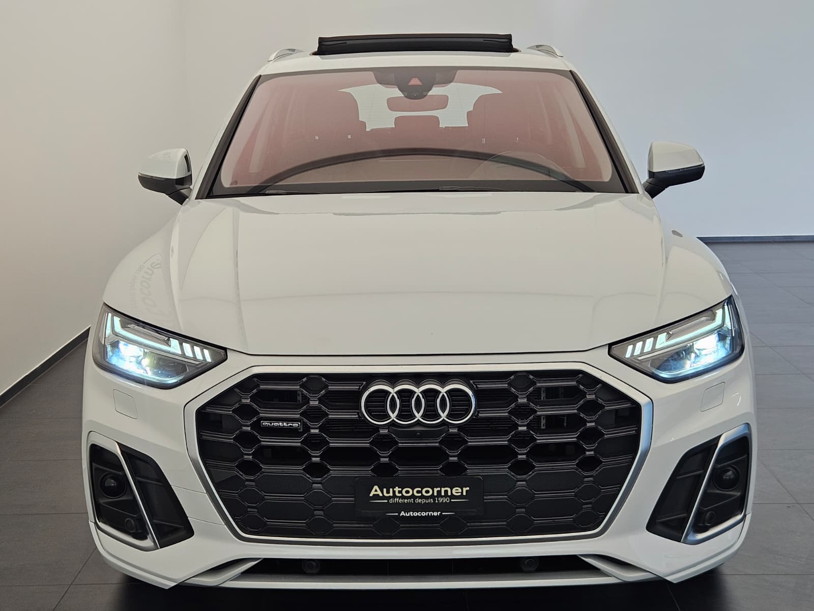 AUDI Q5 50 TFSI e PHEV S line quattro S-tronic-image-3