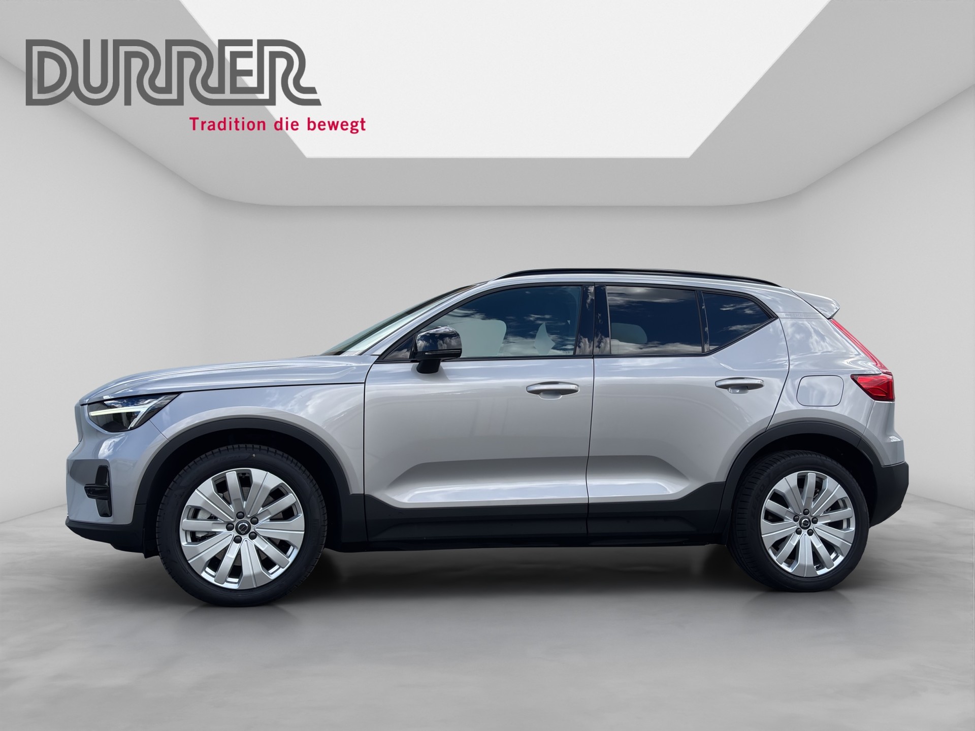 VOLVO XC40 E80 Core-showroom-element-1