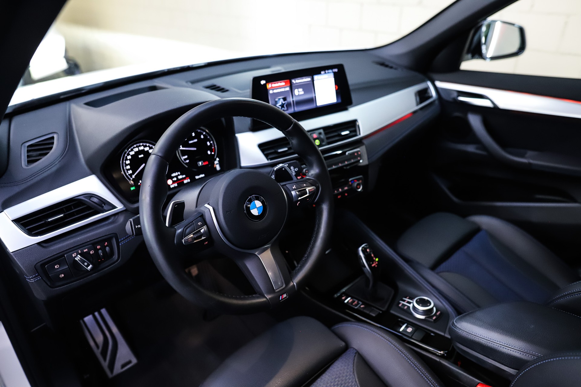 BMW X1 sDrive 18d M Sport Steptronic-image-10