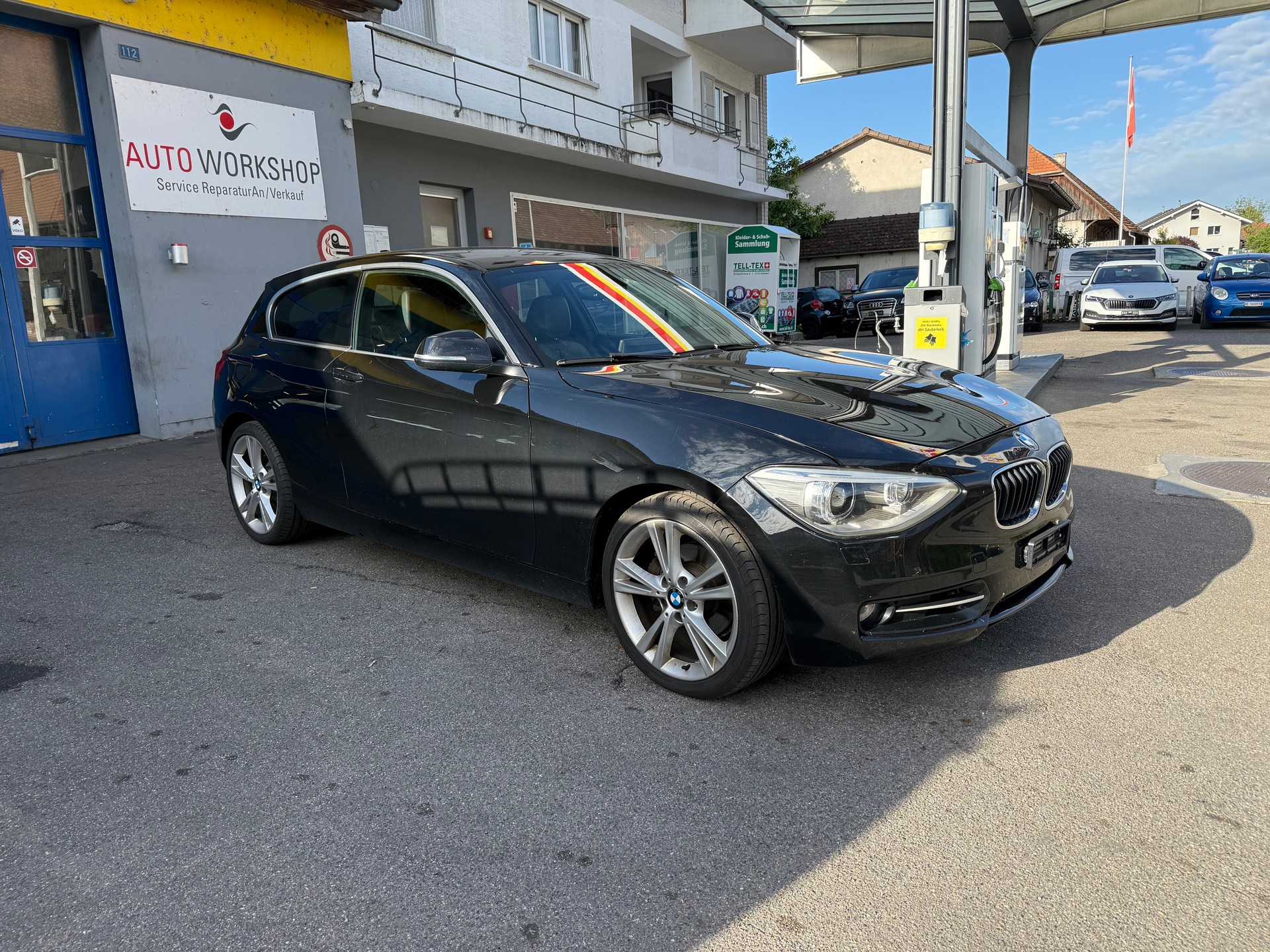 BMW 120d xDrive Sport Line-image-0