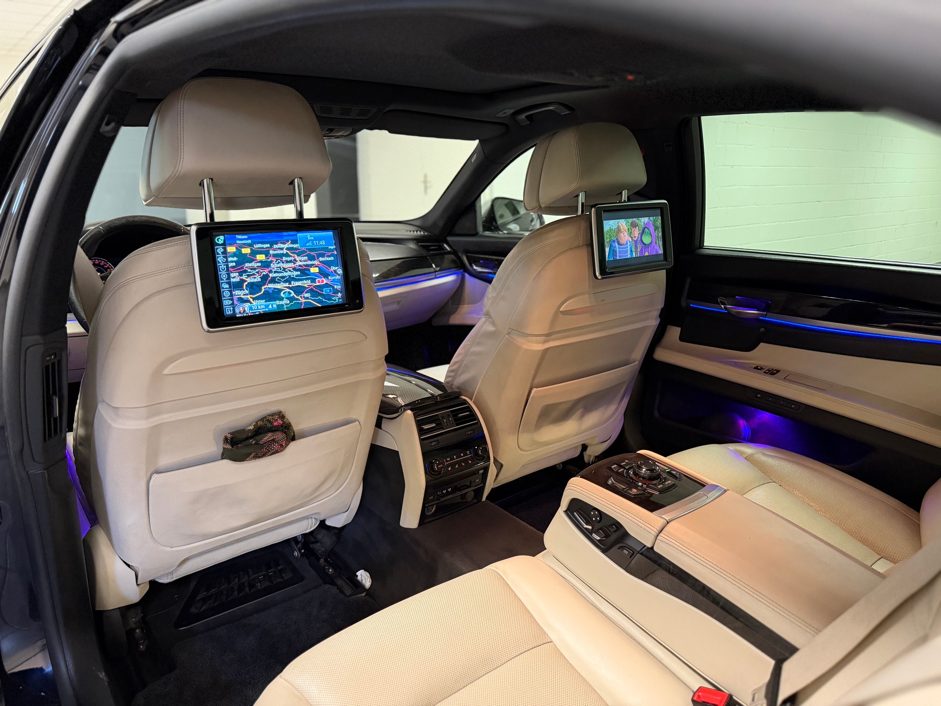BMW 750Ld xDrive-image-19