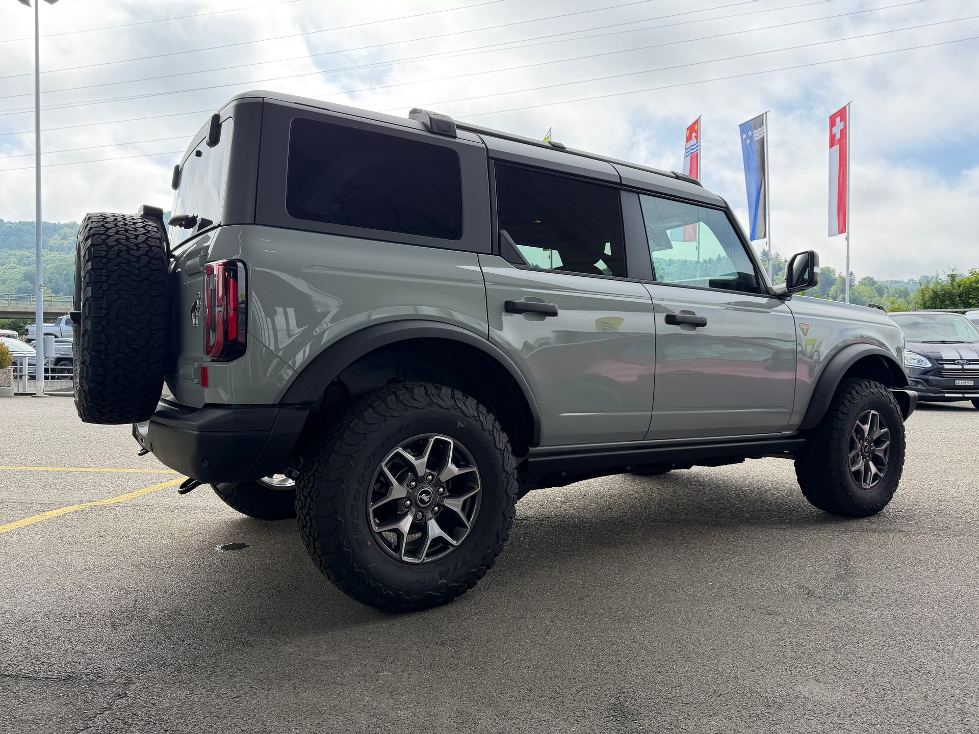 FORD Bronco 2.7 EcoB Badlands e-4WD-image-5