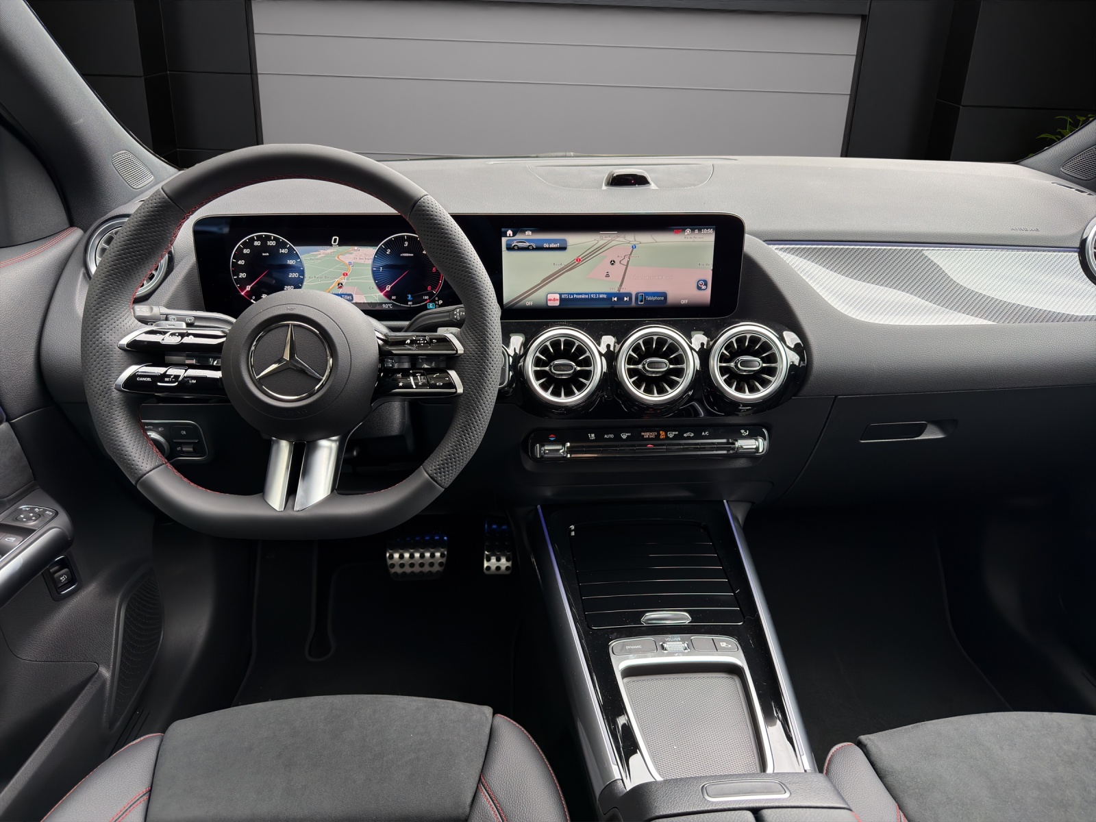 MERCEDES-BENZ GLA 220 4Matic 8G-DCT-image-7