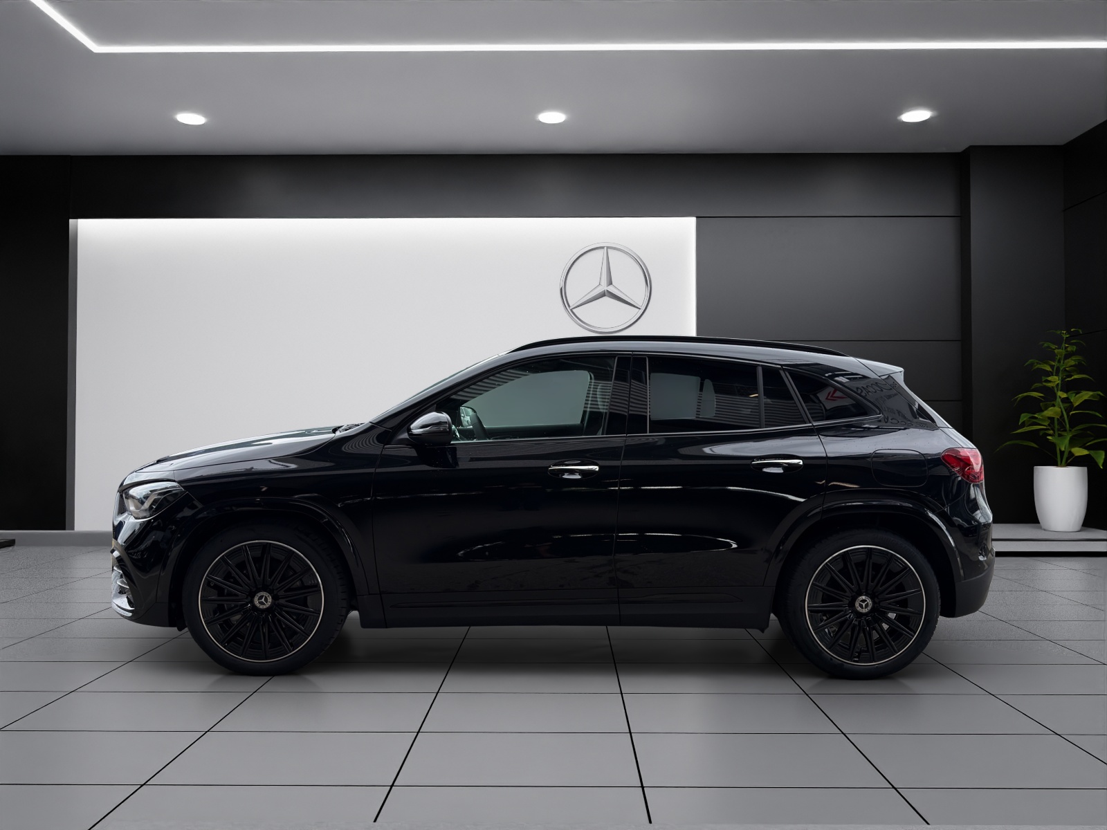 MERCEDES-BENZ GLA 220 4Matic 8G-DCT-image-2