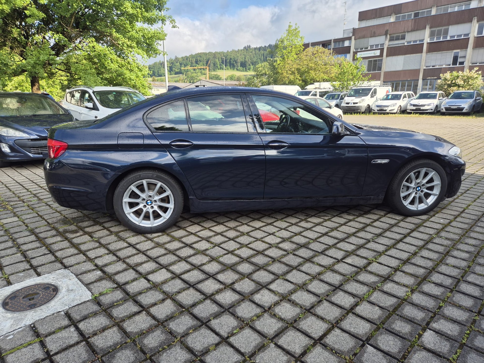 BMW 535i xDrive Steptronic-image-3