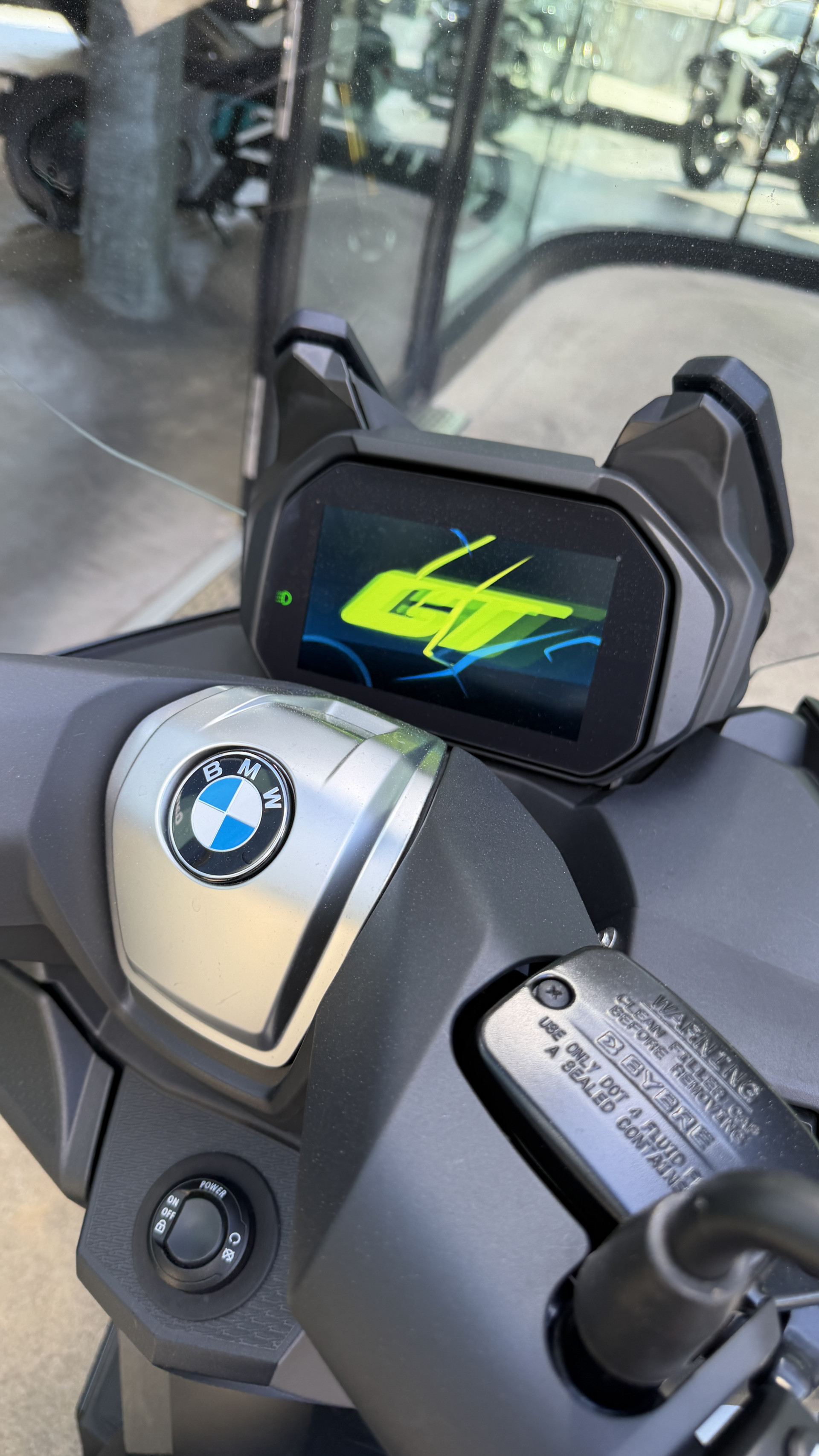 BMW C 400 GT Exclusive-showroom-element-2
