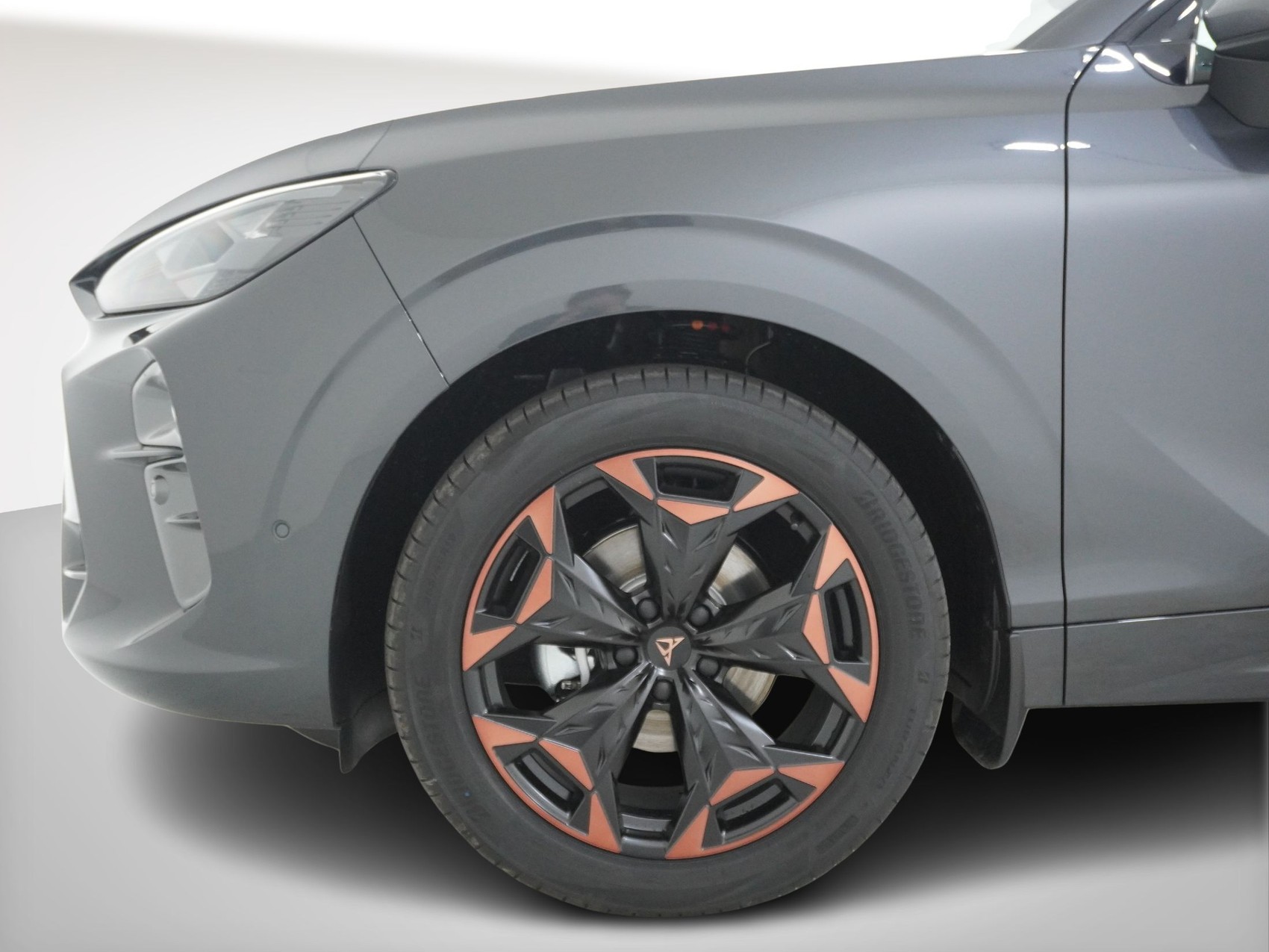 CUPRA Terramar 1.5 eTSI DSG-image-9