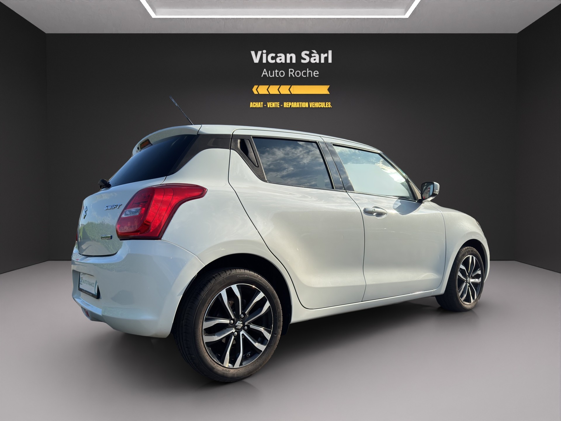 SUZUKI Swift 1.0 12V SHVS Compact Top Hybrid-image-6