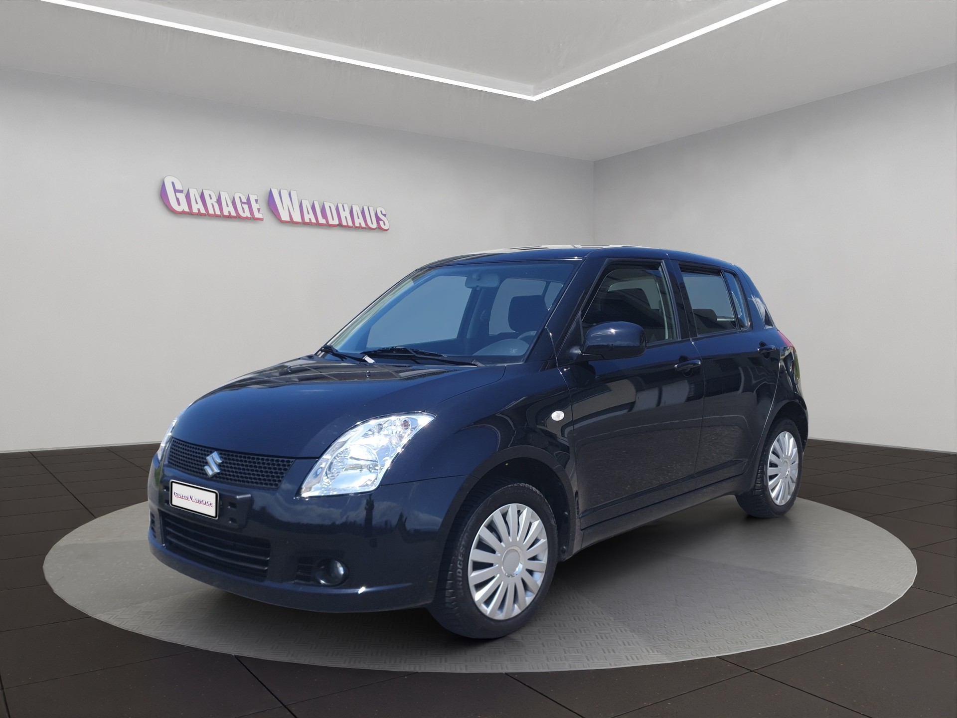 SUZUKI Swift 1.3i 16V GL Top 4x4-image-0