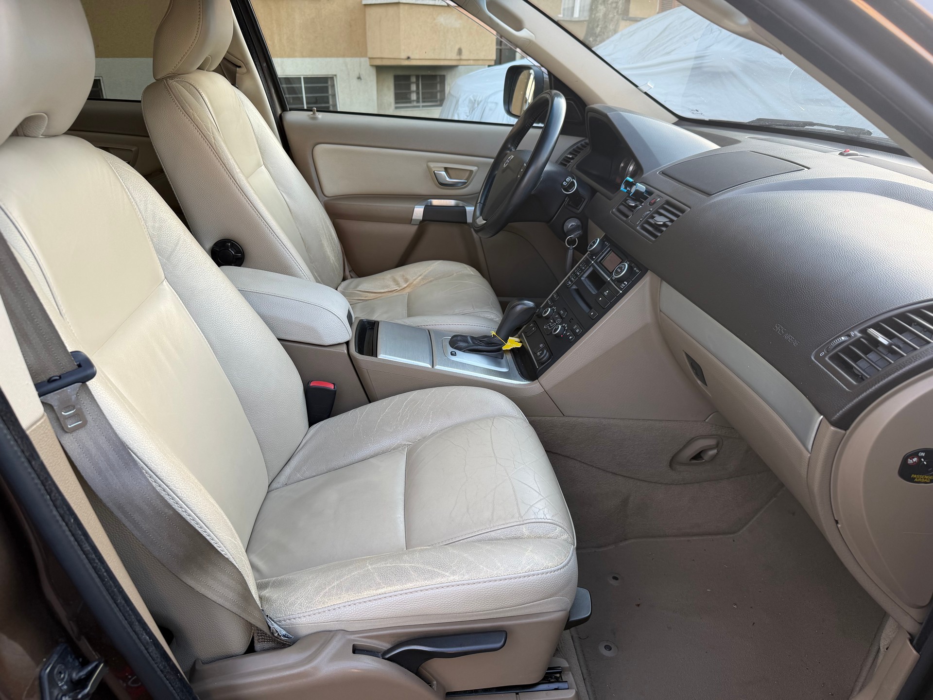 VOLVO XC90 D5 AWD Momentum Geartronic-image-7