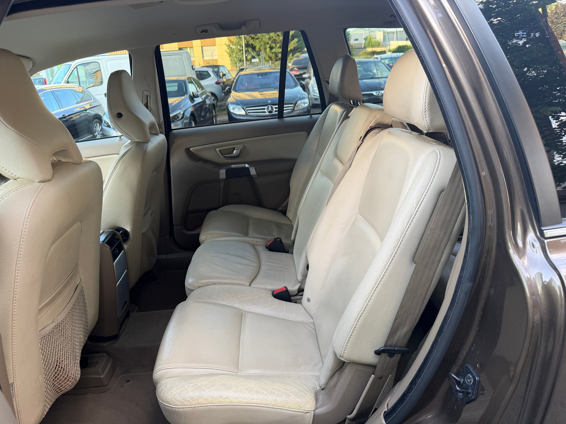 VOLVO XC90 D5 AWD Momentum Geartronic-image-12