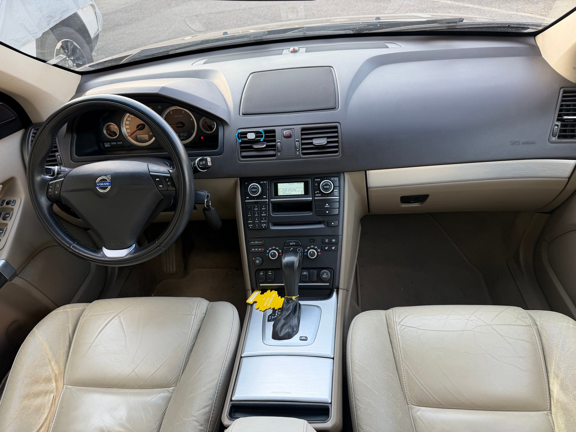 VOLVO XC90 D5 AWD Momentum Geartronic-image-9