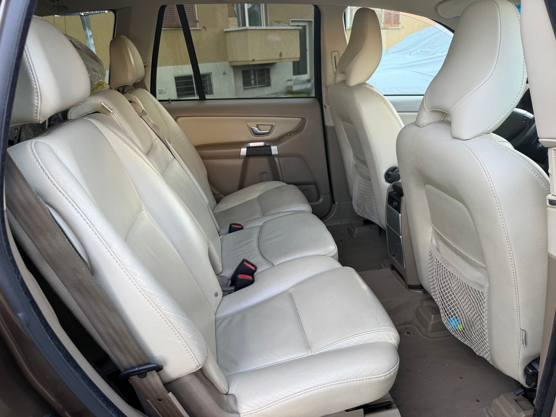 VOLVO XC90 D5 AWD Momentum Geartronic-image-8
