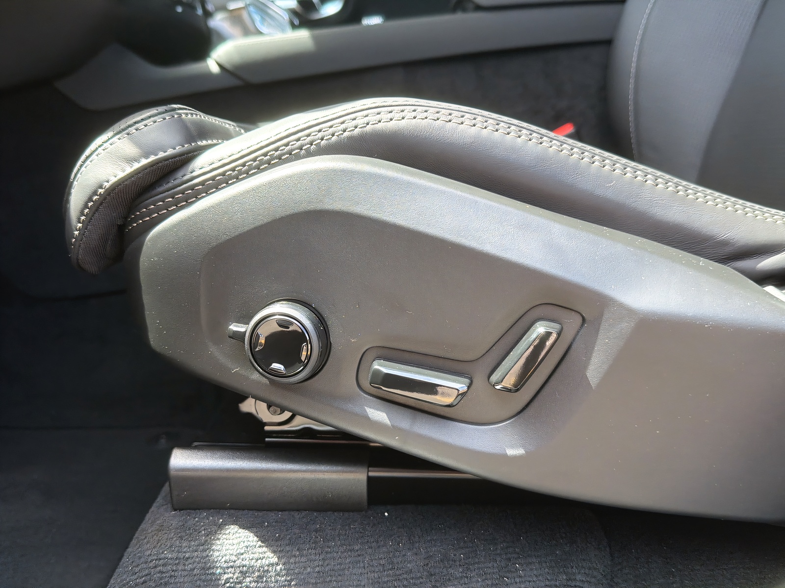 VOLVO XC90 2.0 T8 TE XCLUSIVE Edition Bright eAWD-image-17