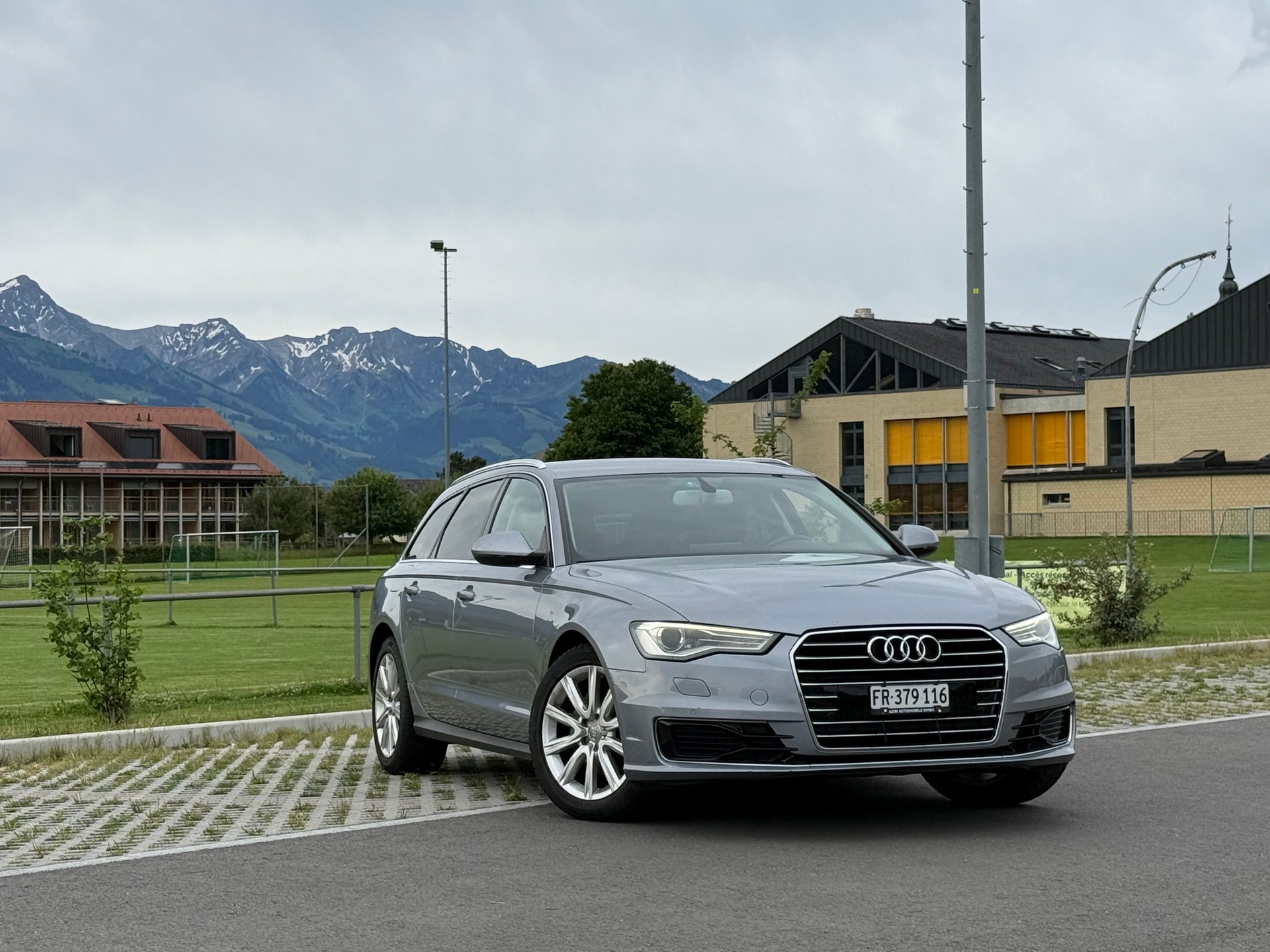 AUDI 2.0TDI S-tronic-image-2