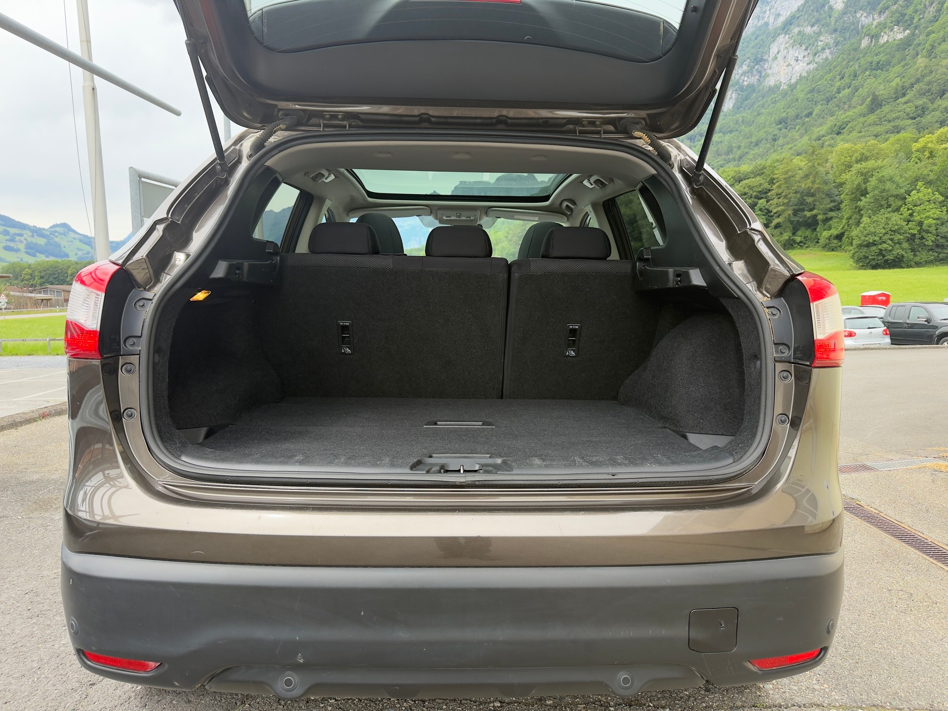 NISSAN Qashqai 1.6 dCi 360° ALL-MODE 4x4-image-9