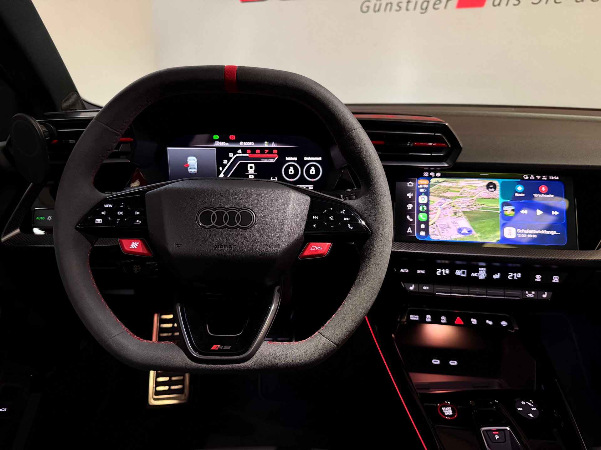 AUDI RS3 Limousine 2.5 TSI quattro S-tronic-image-23