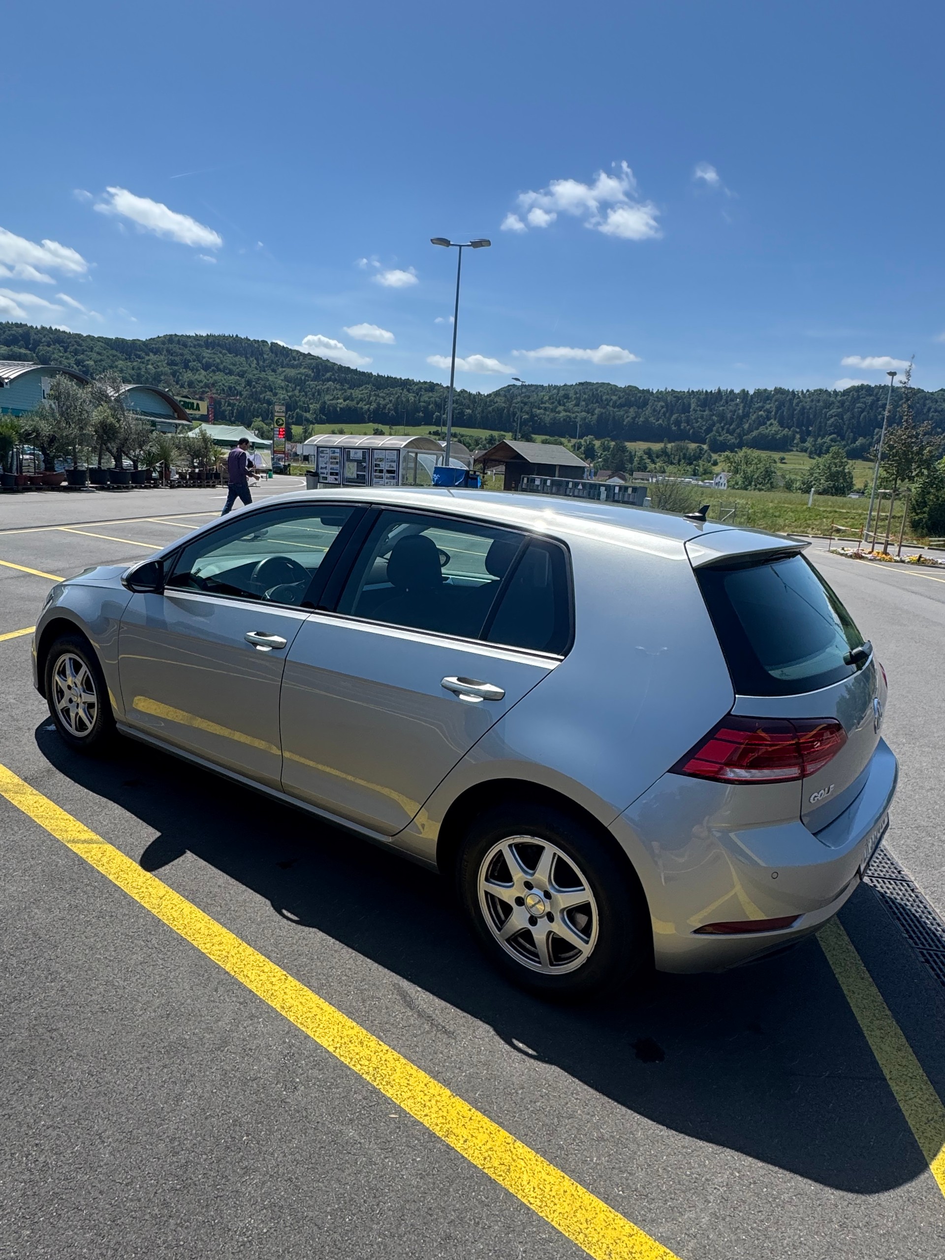 VW 1.0 TSI Trendline-image-2