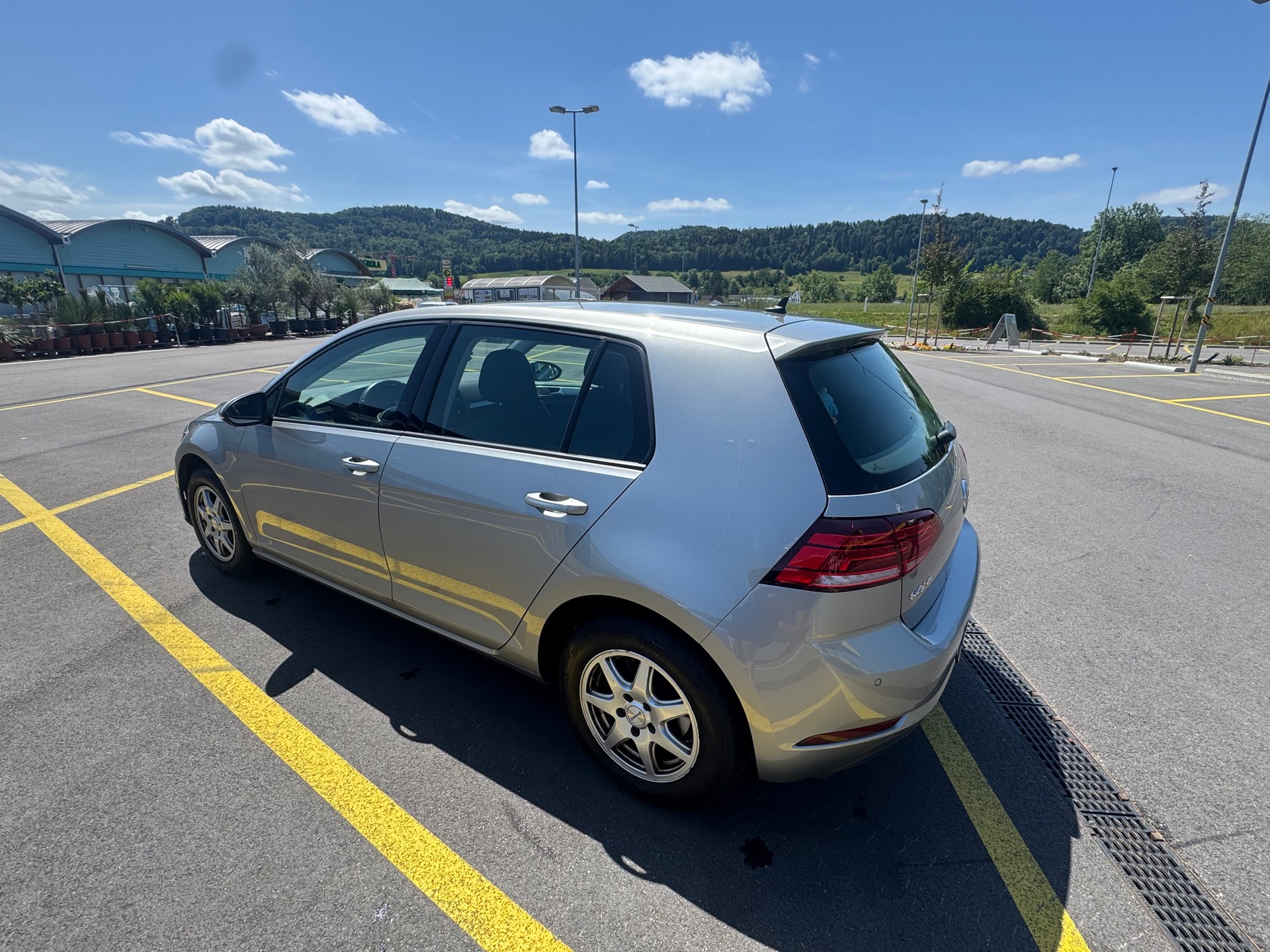 VW 1.0 TSI Trendline-image-5