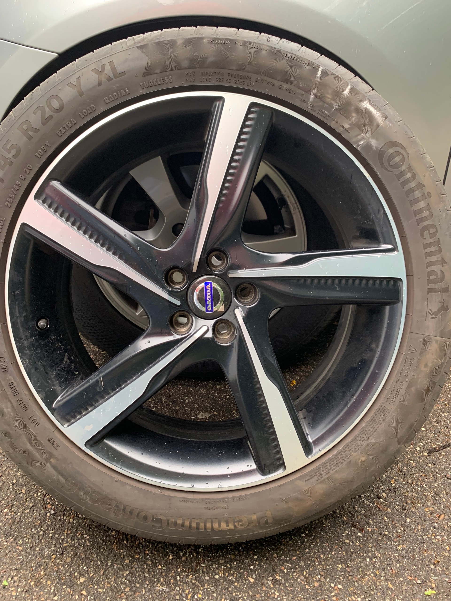 VOLVO XC60 D4 AWD Summum R-Design Geartronic-image-25