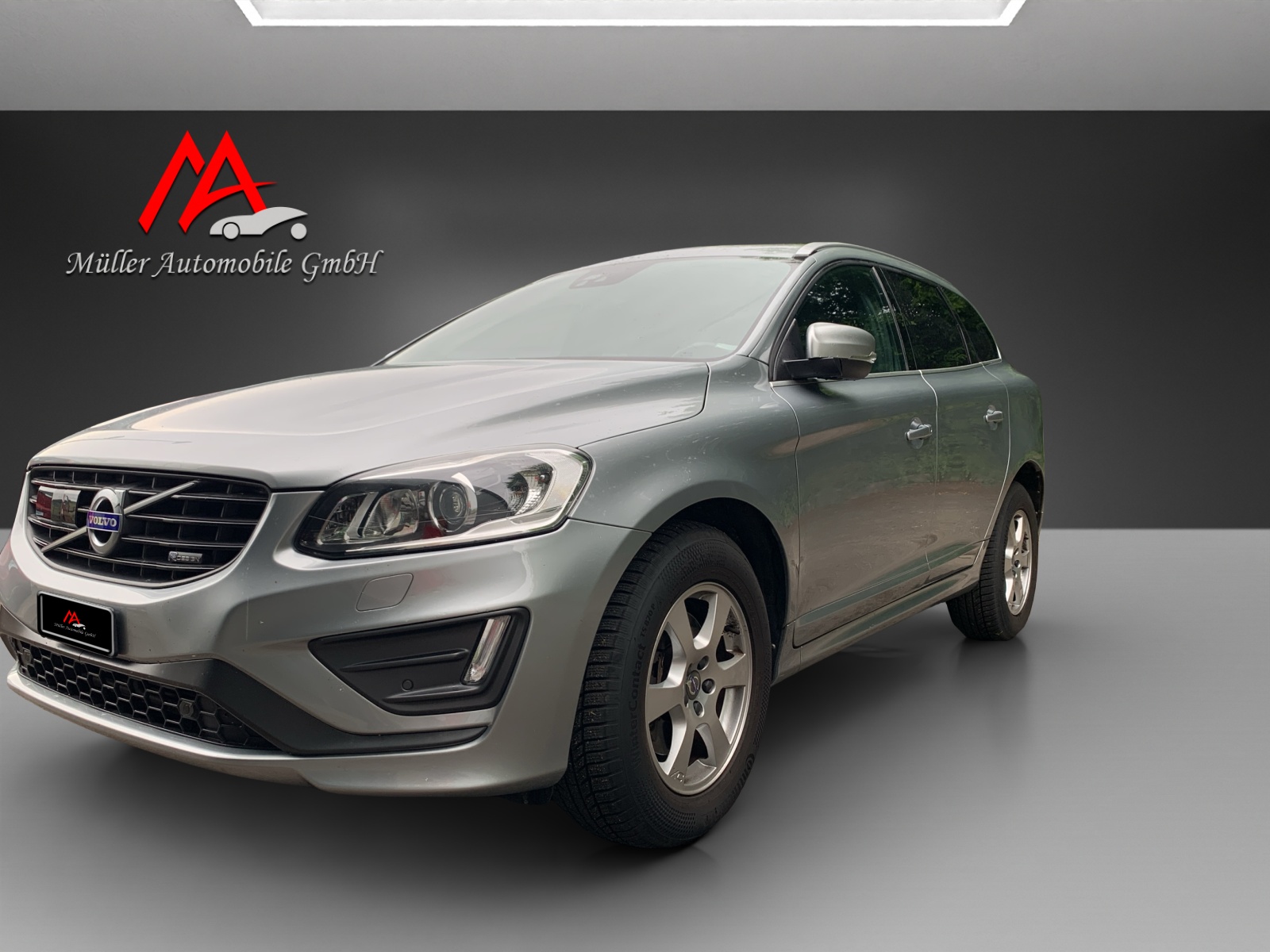 VOLVO XC60 D4 AWD Summum R-Design Geartronic-image-0