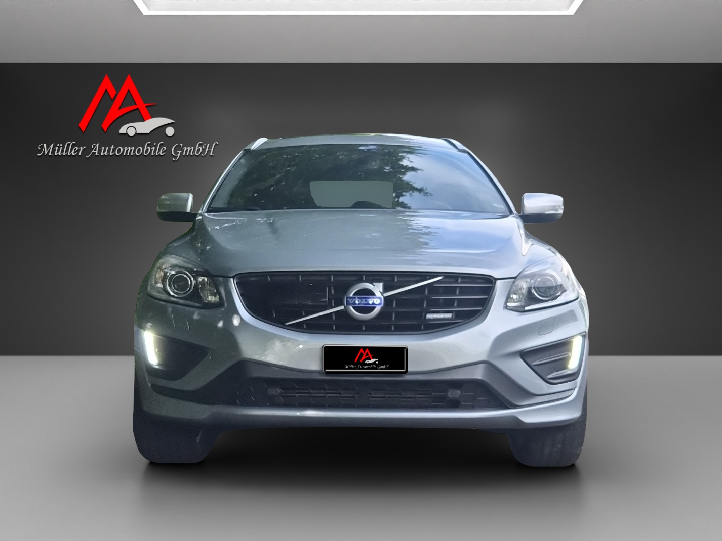 VOLVO XC60 D4 AWD Summum R-Design Geartronic-showroom-element-2