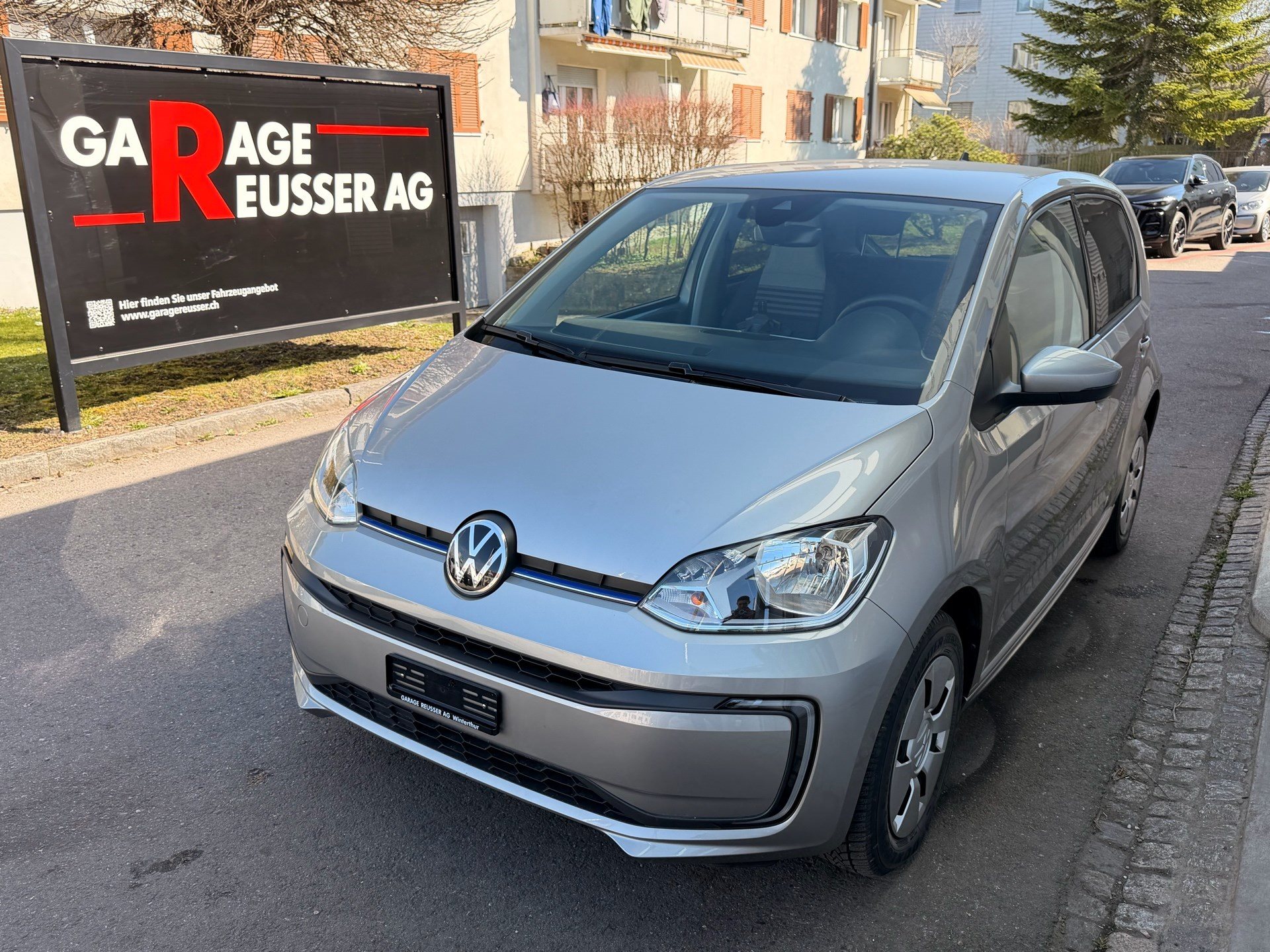 VW e-up! E-UP! EDITION *** TOPPREIS ***-image-0