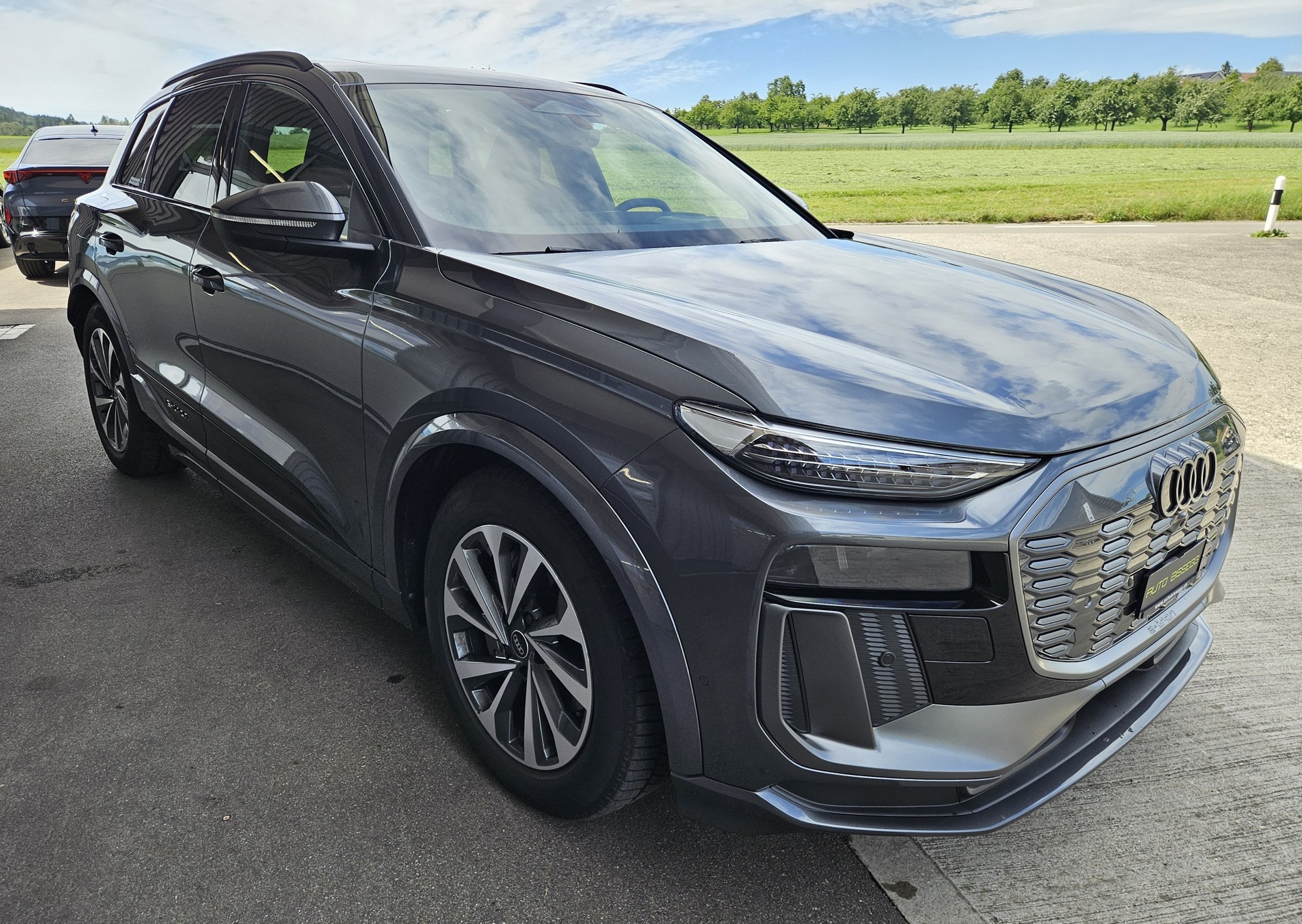 AUDI Q6 e-tron quattro S-line Tech pro mit traumhafter Ausstattung-image-0