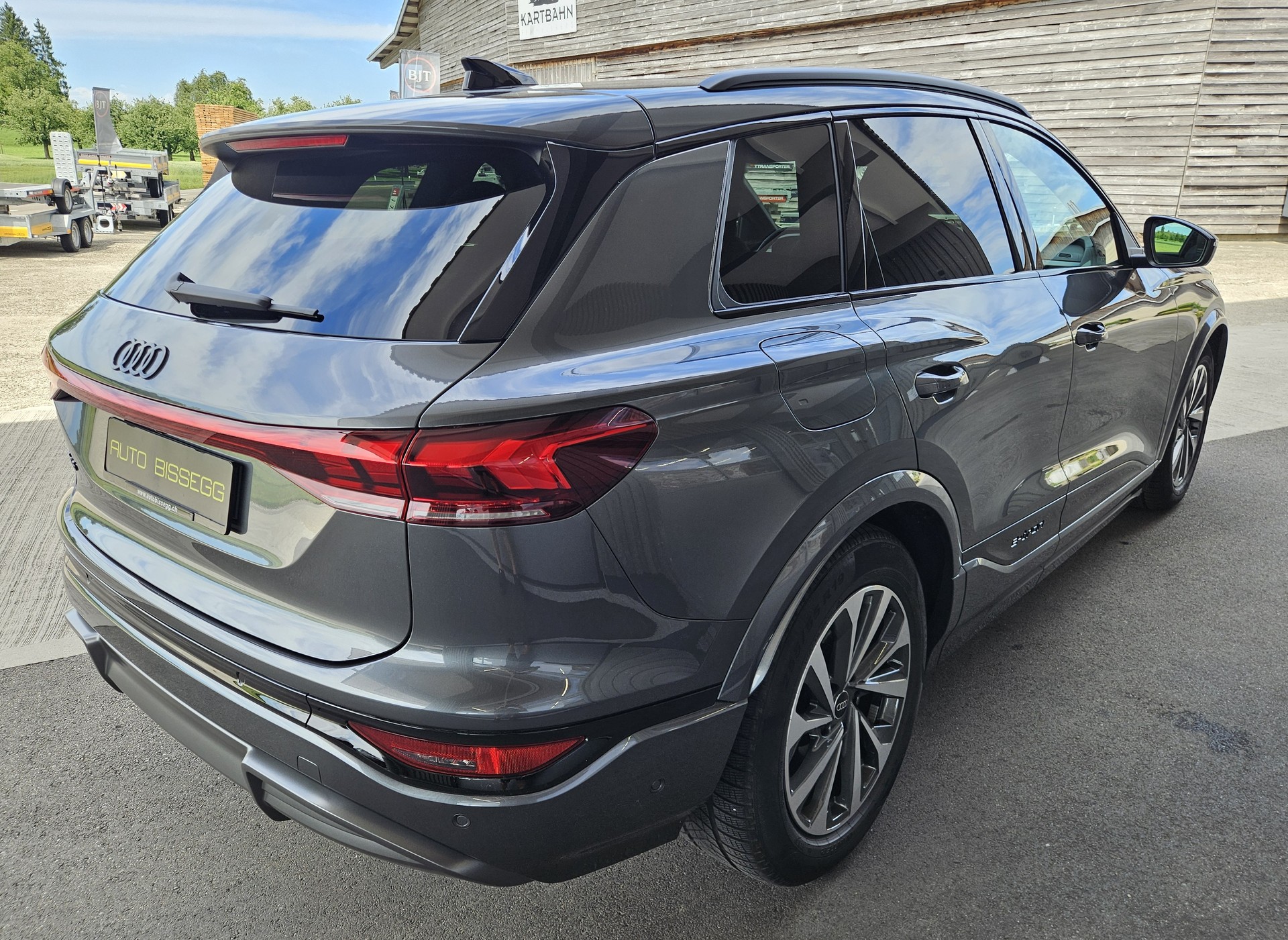 AUDI Q6 e-tron quattro S-line Tech pro mit traumhafter Ausstattung-image-8