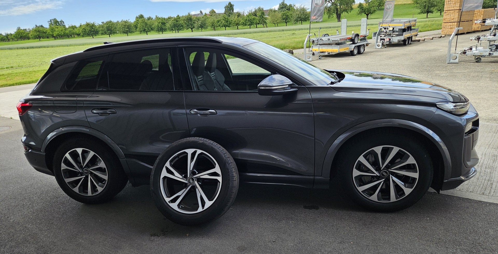 AUDI Q6 e-tron quattro S-line Tech pro mit traumhafter Ausstattung-image-9