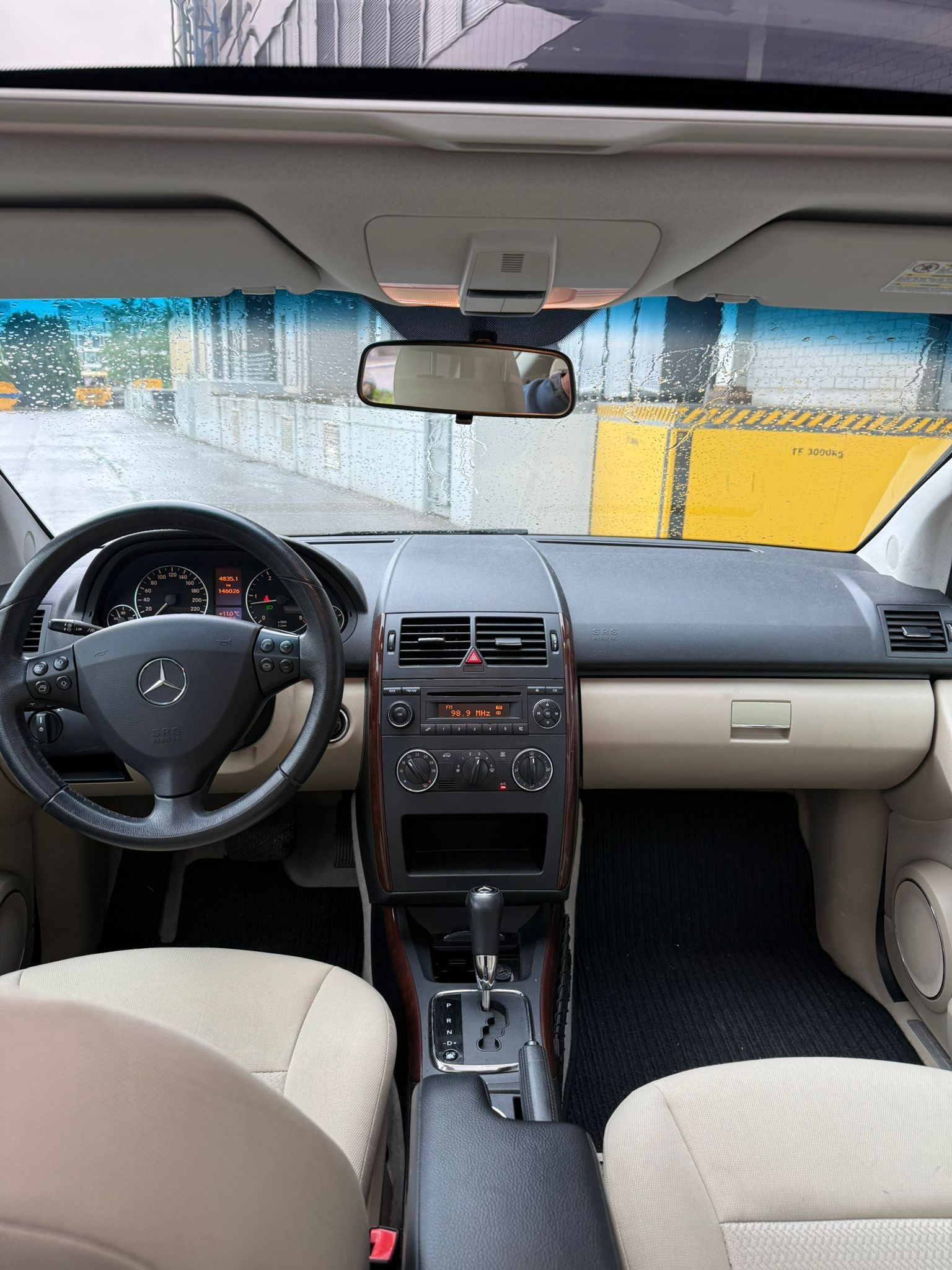 MERCEDES-BENZ A 180 CDI Elégance Edition A-image-8