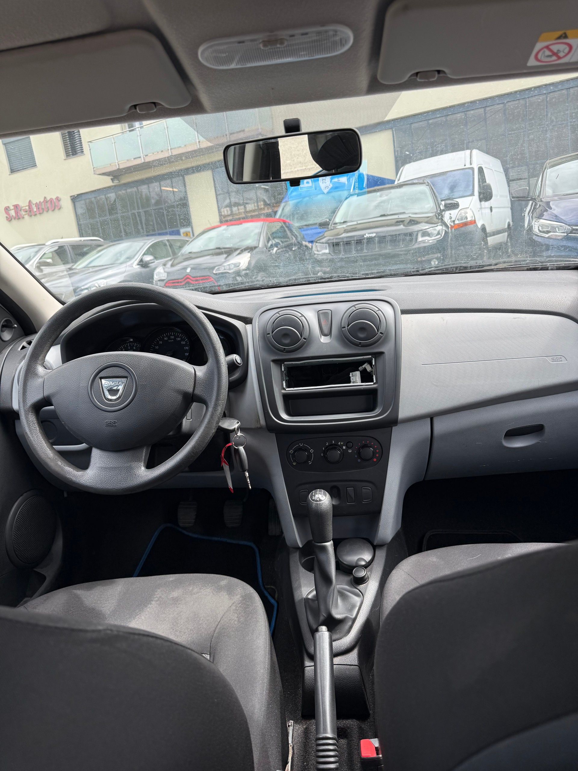 DACIA Sandero 1.2 Ambiance-image-6