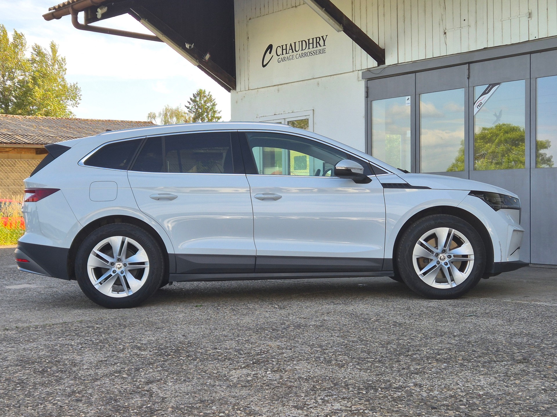 SKODA Enyaq iV 80-image-3