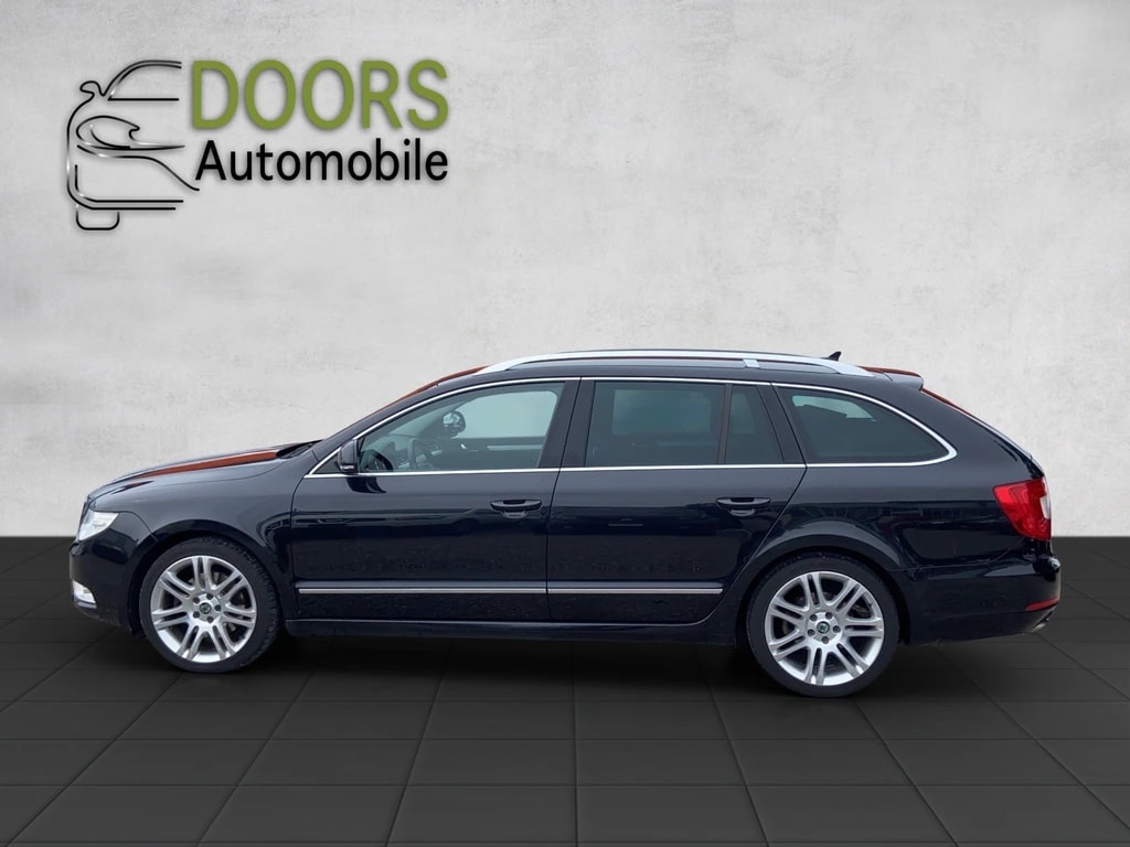 SKODA Superb Combi 1.8 TSI Elegance-image-5