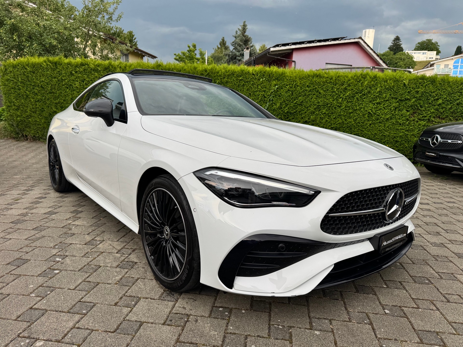 MERCEDES-BENZ CLE 220d Coupé AMG Line 9G-Tronic-image-2