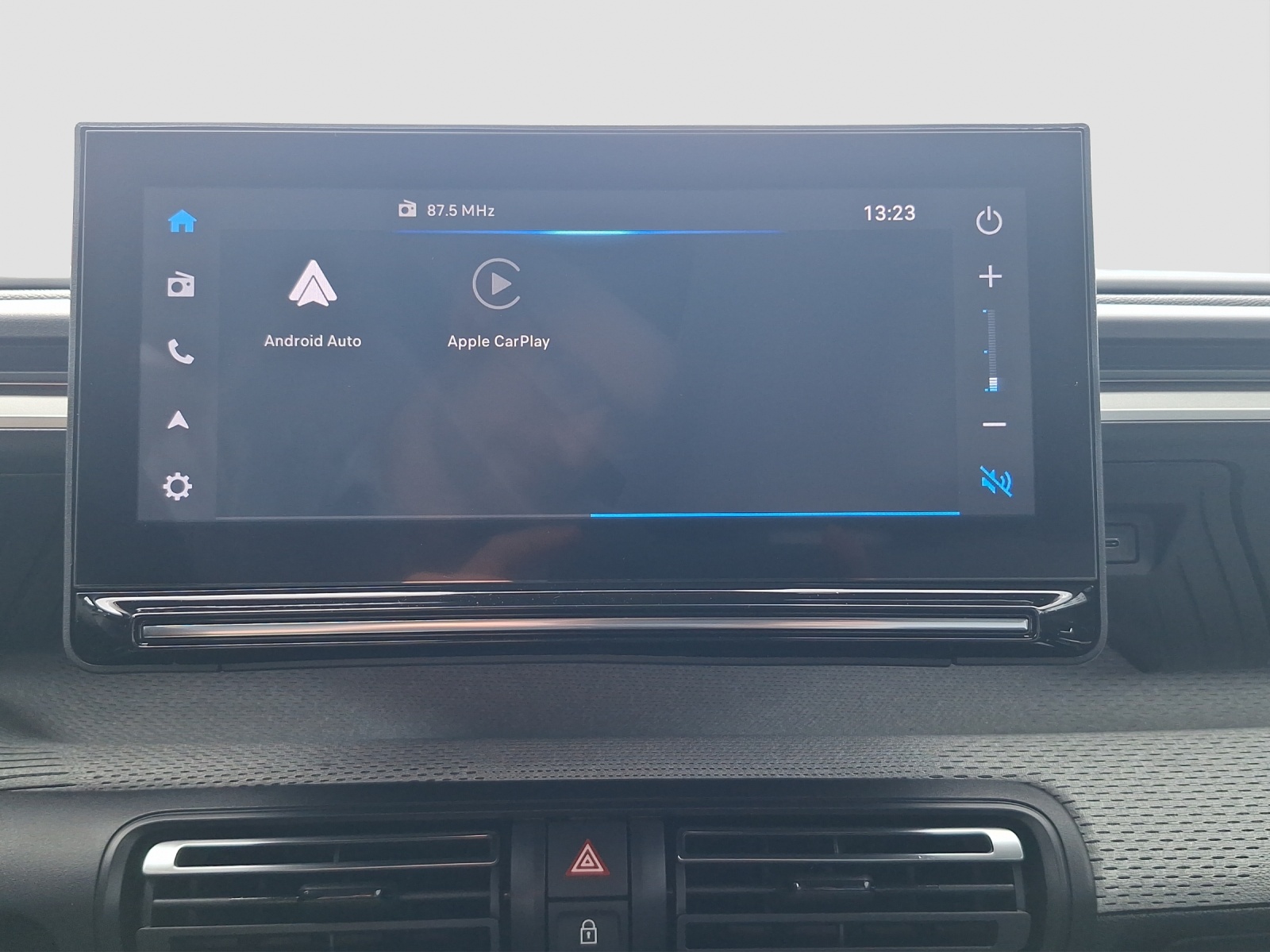 CITROEN C3 1.2 Hybrid Edition Tricolore-image-18
