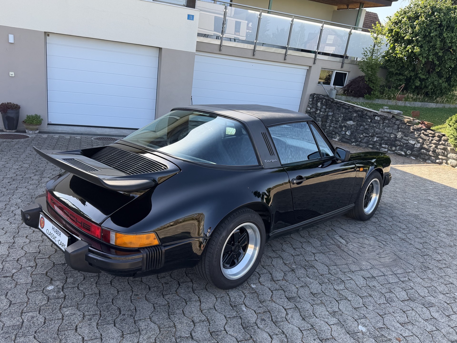 PORSCHE 911 SC Targa-image-4