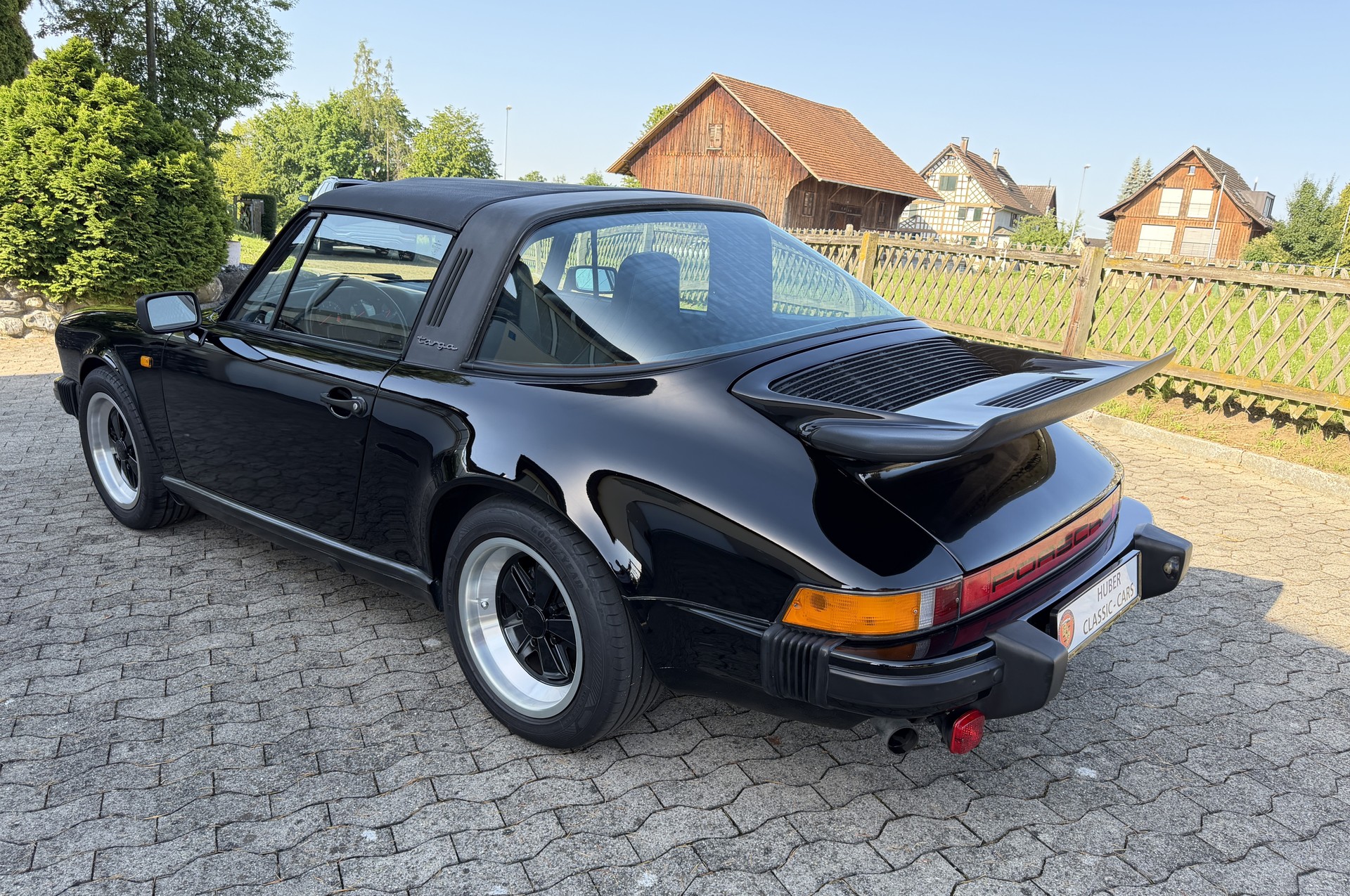 PORSCHE 911 SC Targa-image-2