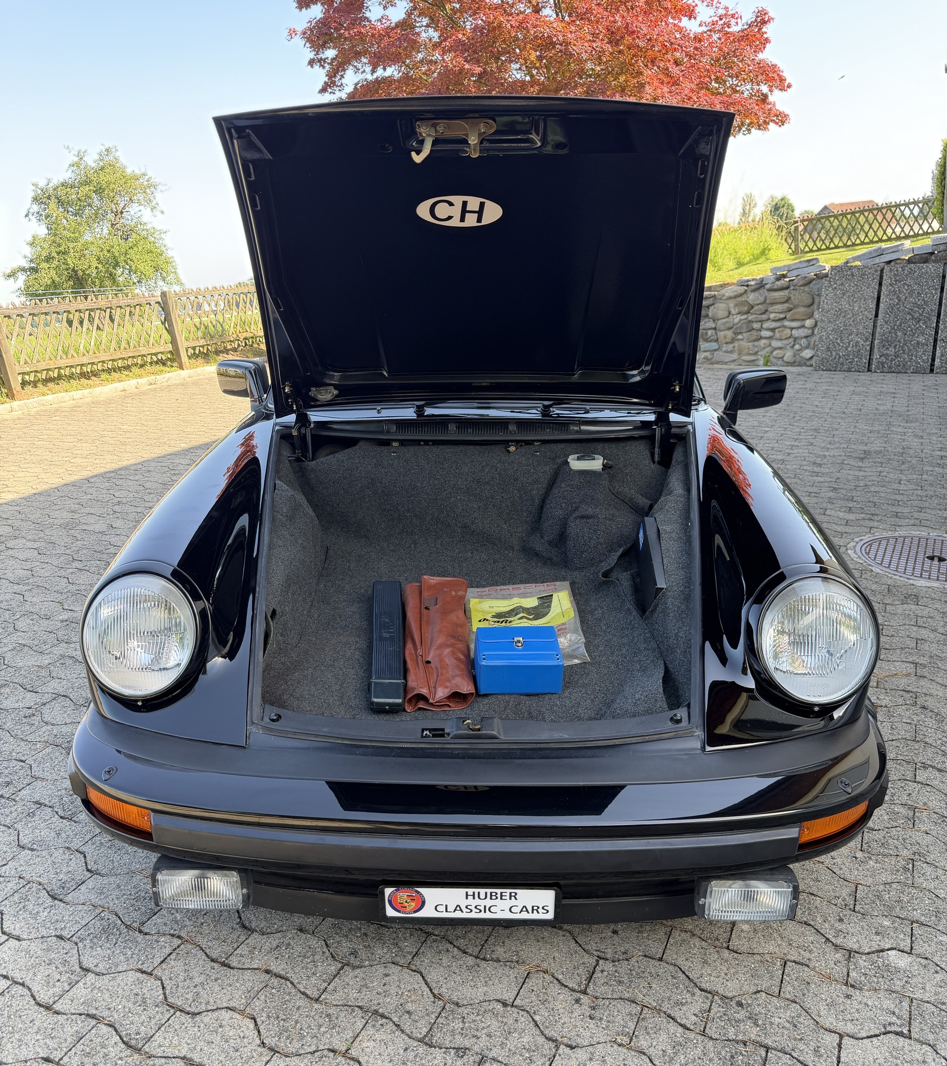 PORSCHE 911 SC Targa-image-12