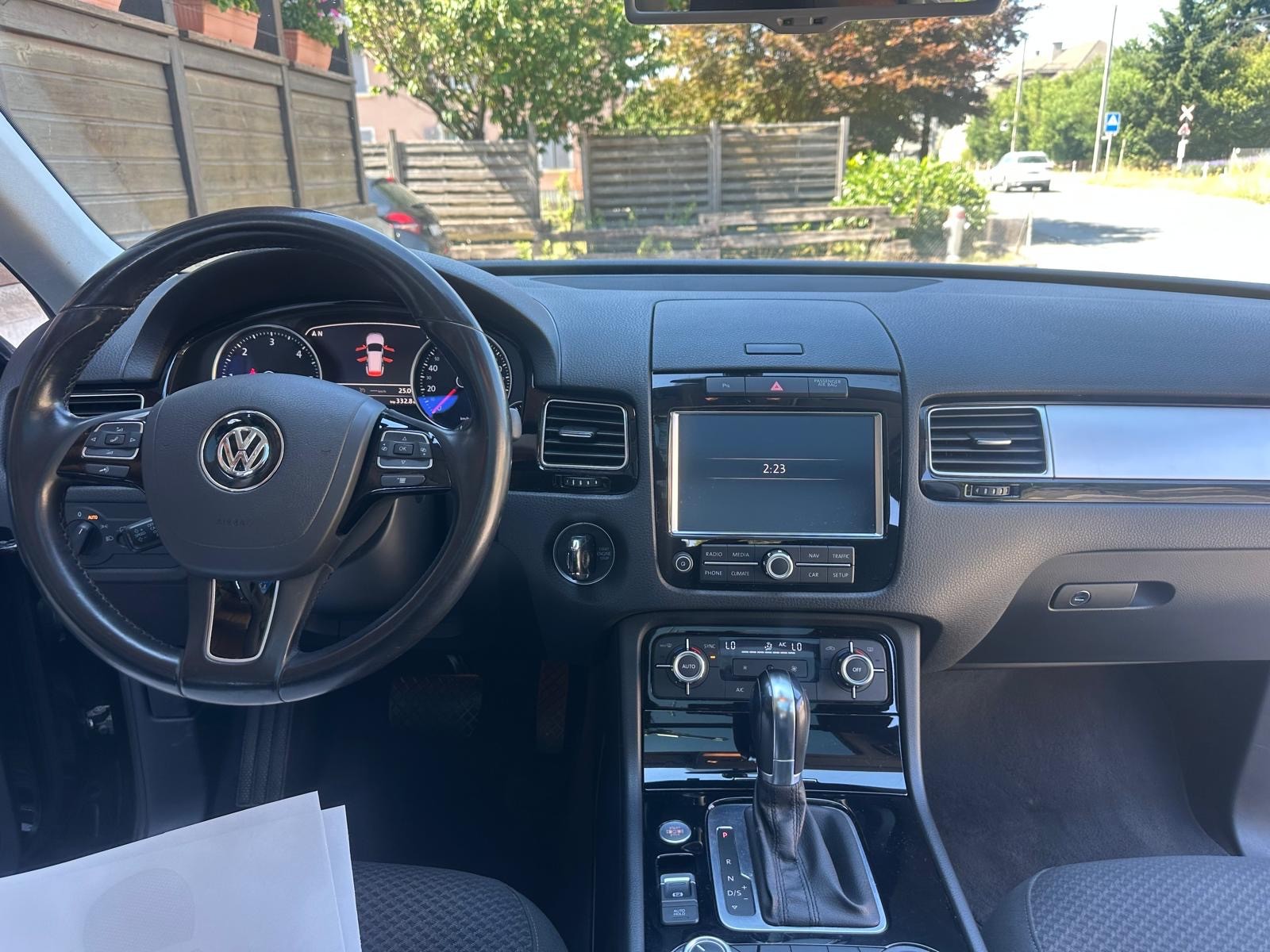 VW Touareg 3.0 TDI BlueMotion Technology Tiptronic-image-8