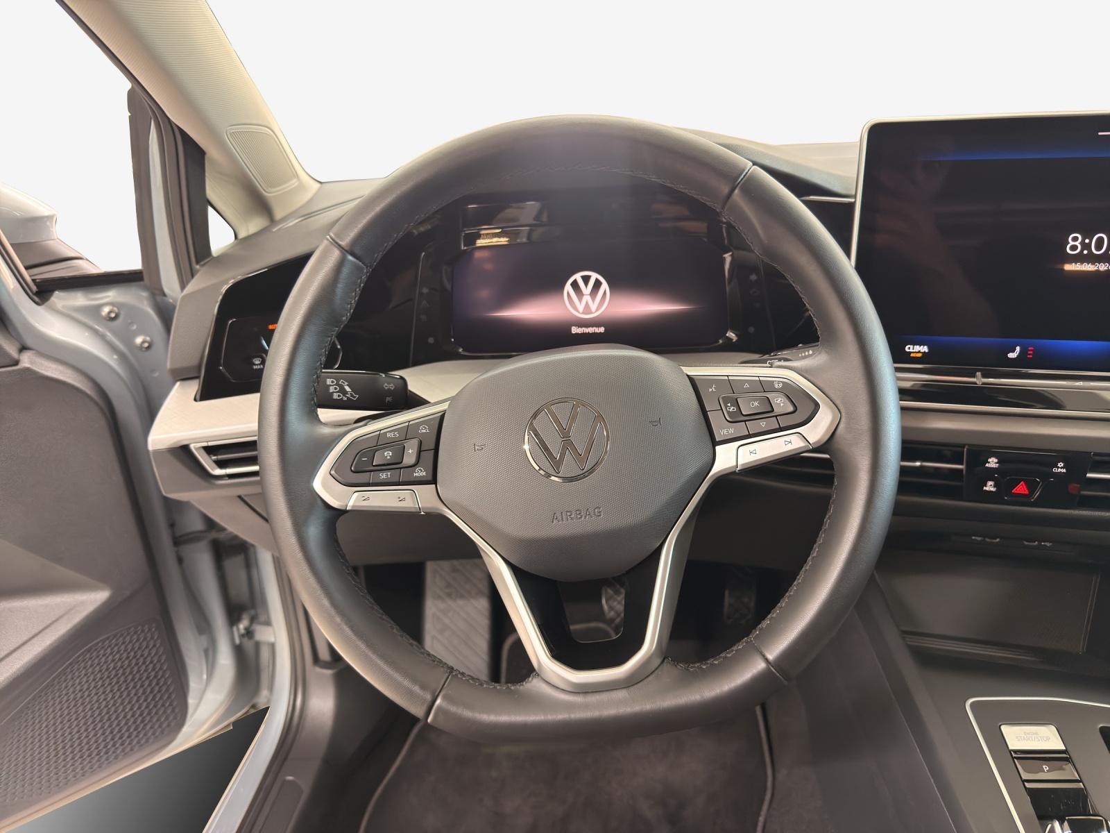 VW Golf 1.5 e TSI mHEV Life DSG-image-9