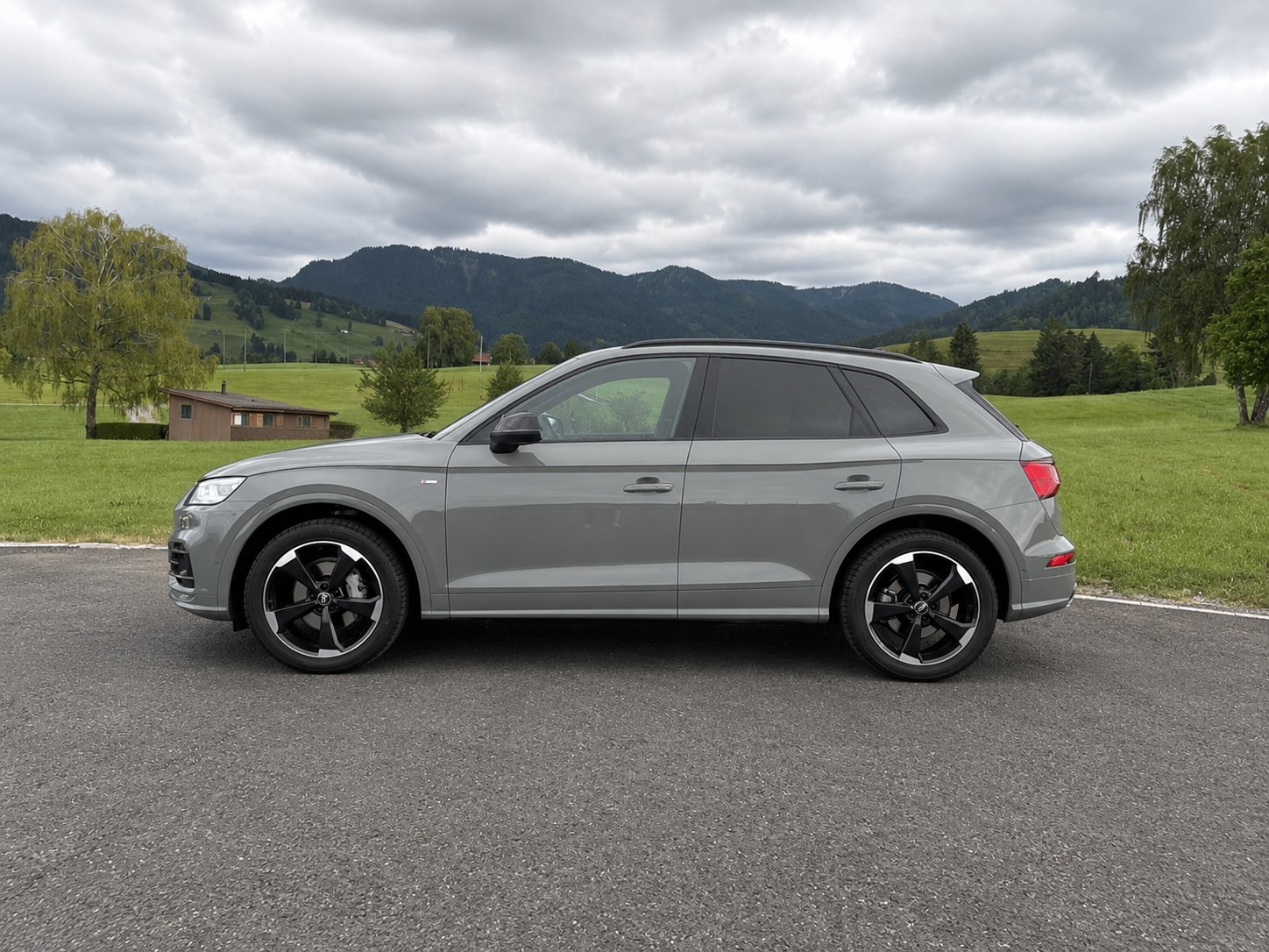 AUDI Q5 40 TDI sport quattro S-tronic-image-1