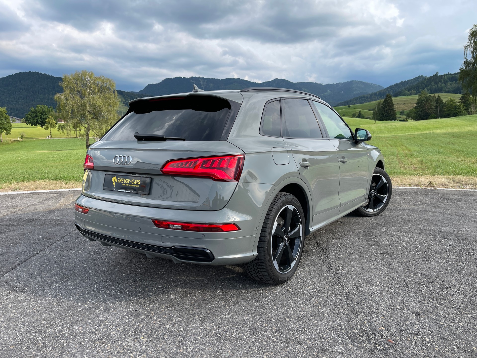 AUDI Q5 40 TDI sport quattro S-tronic-showroom-element-2