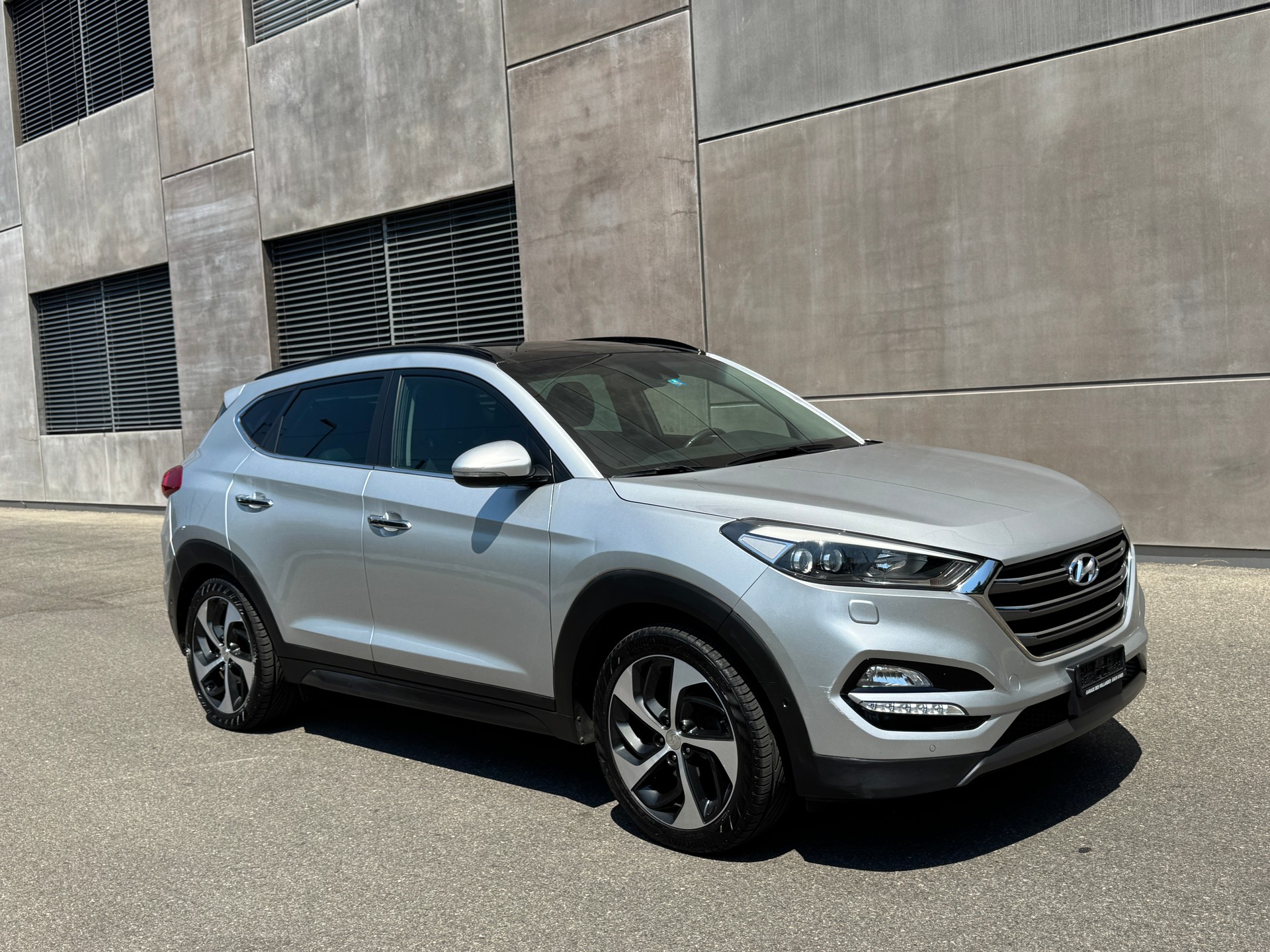 HYUNDAI Tucson 1.6 TGDI Launch Edition 4WD Automatic-image-2
