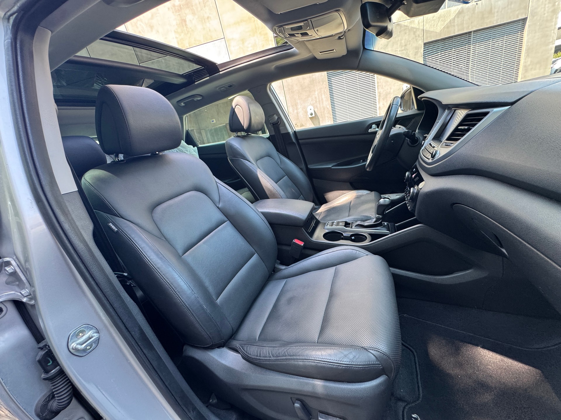 HYUNDAI Tucson 1.6 TGDI Launch Edition 4WD Automatic-image-7