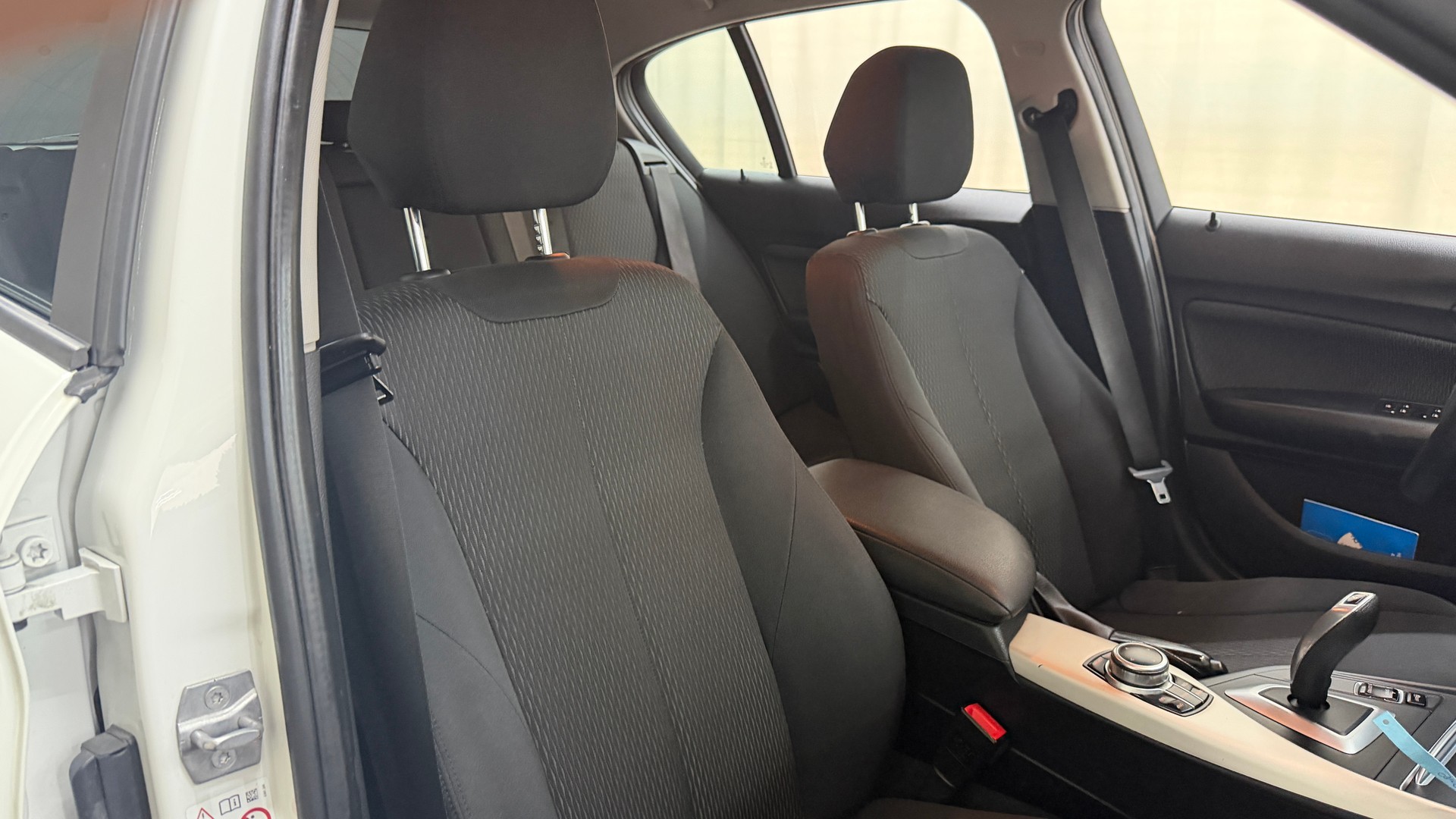 BMW 118i Steptronic-image-14