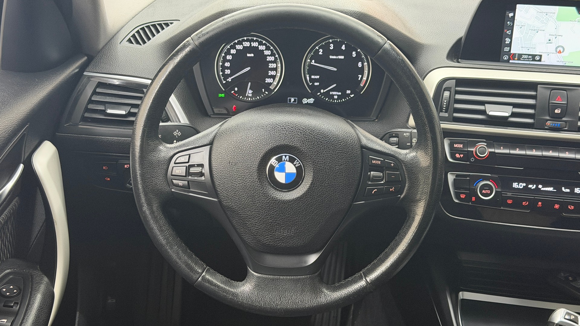 BMW 118i Steptronic-image-9