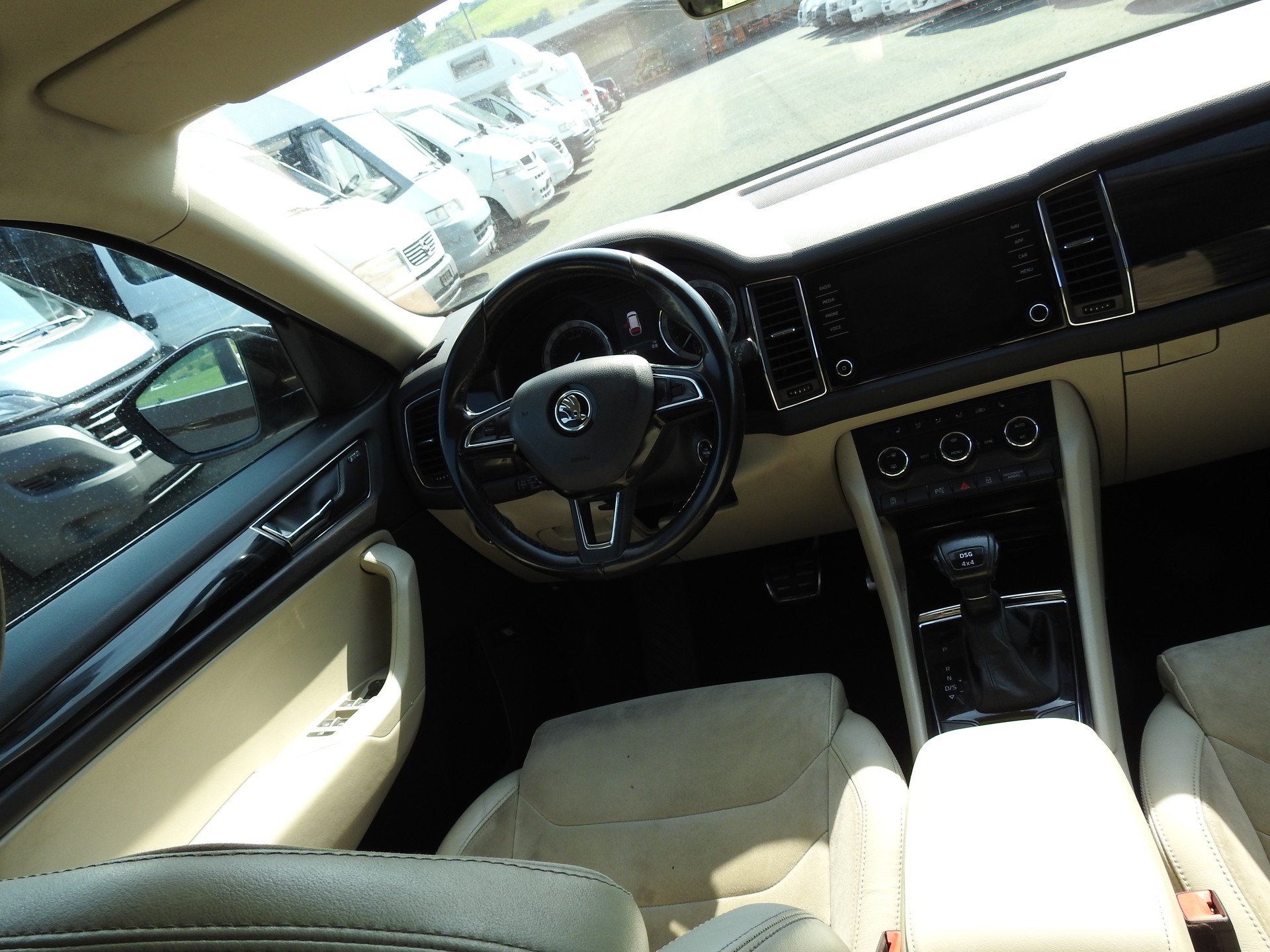 SKODA Kodiaq 2.0 TDI CR Ambition 4x4 DSG-image-21