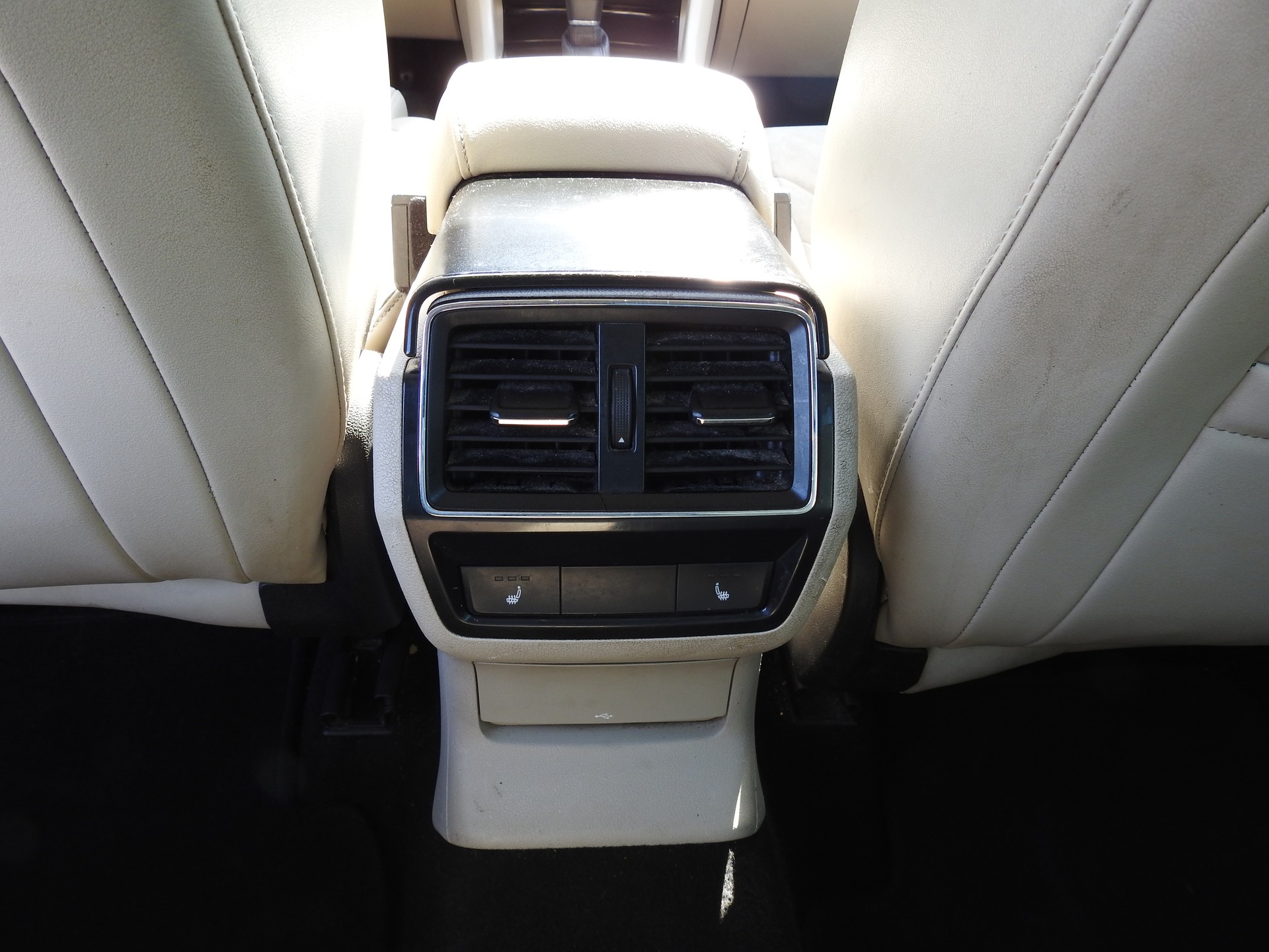 SKODA Kodiaq 2.0 TDI CR Ambition 4x4 DSG-image-18