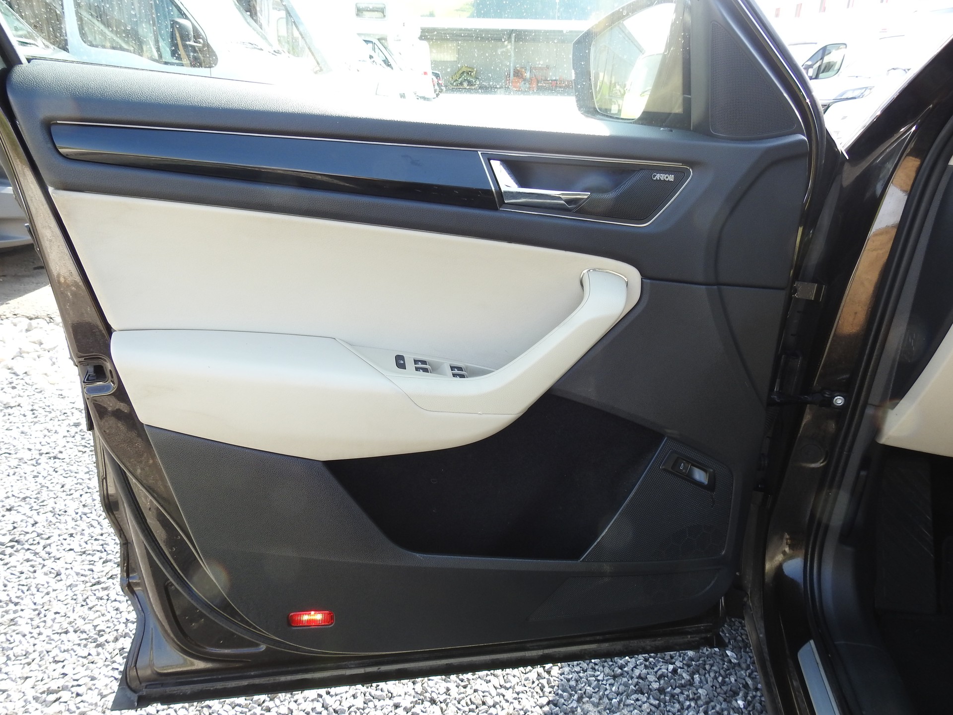 SKODA Kodiaq 2.0 TDI CR Ambition 4x4 DSG-image-13